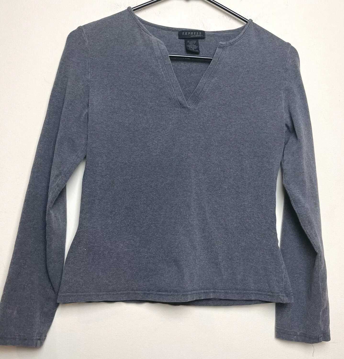 vintage 90s Y2K EXPRESS World Brand Grey V Neck 3/4 Sleeve Shirt M Made In USA
