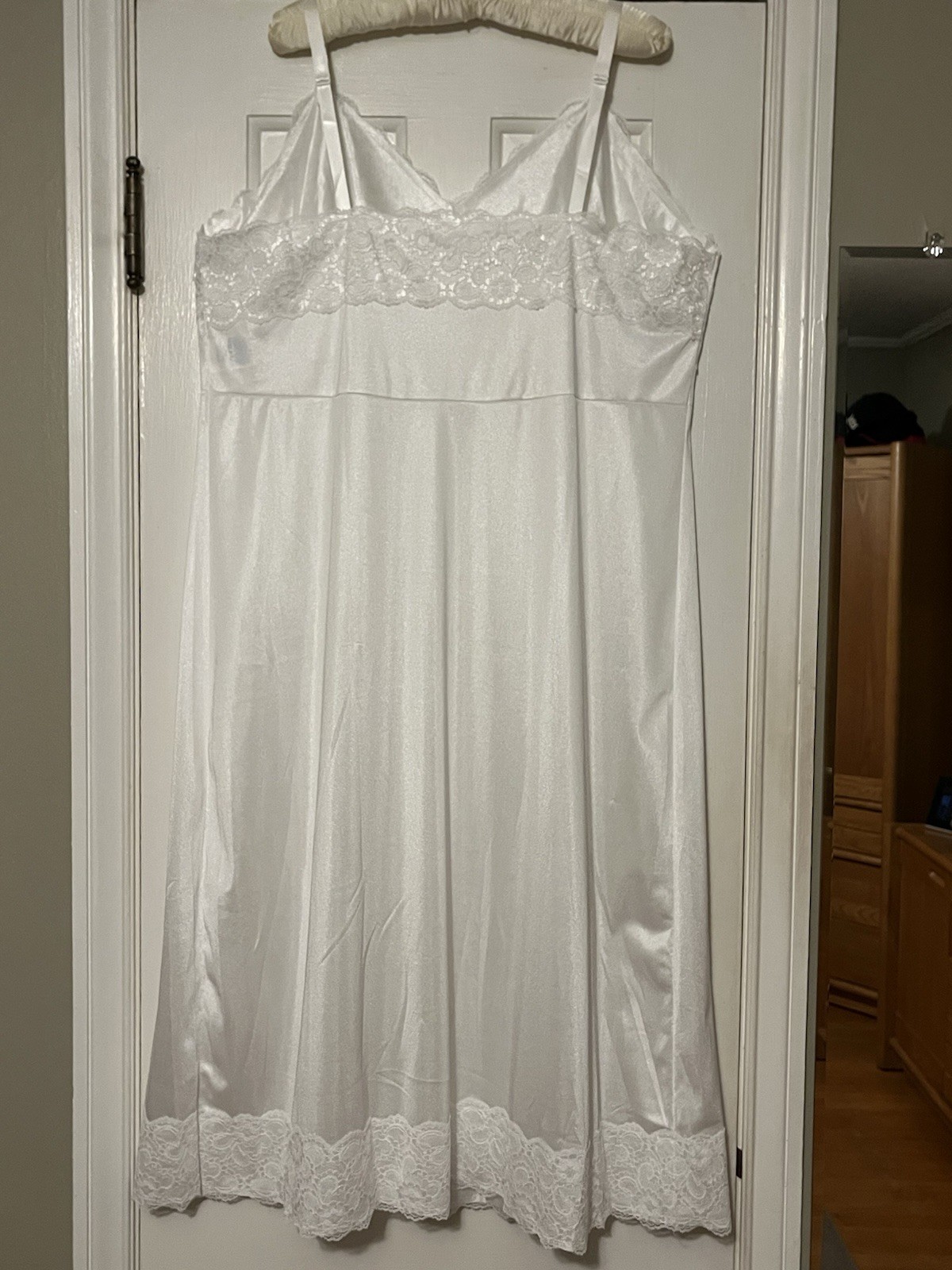 New in Package Velrose/Shadowline Plus Size Full Slip w/Lace Trim Size 46