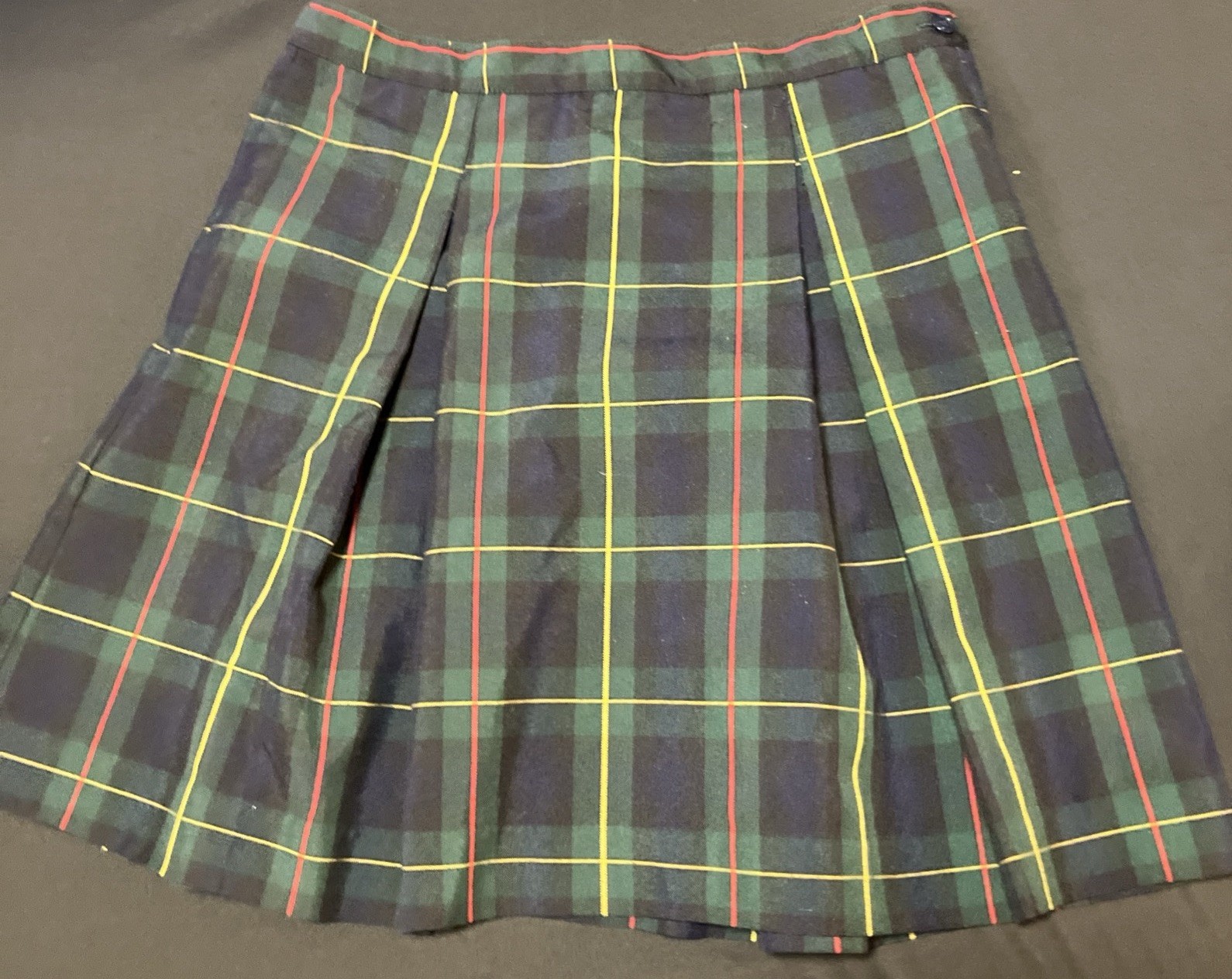 Preppy Collegiate Plaid Skirt Size 14.5 Vintage 90s Green Navy Adjustable Waist