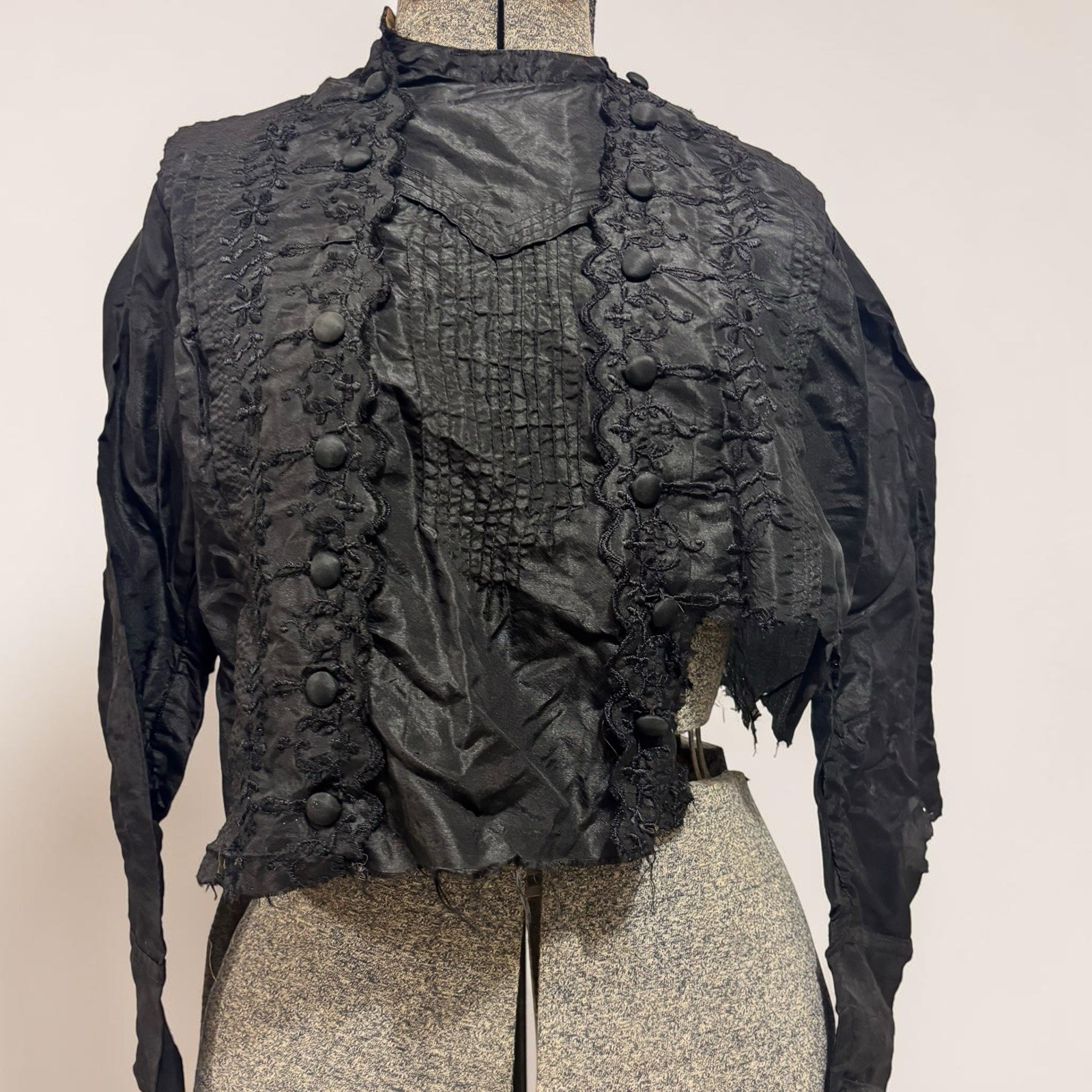 Antique 19thC Victorian Mourning Blouse Bodice Velvet Capelet Funeral Clothing