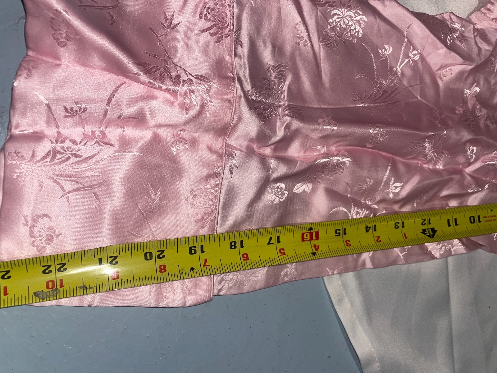 VINTAGE CHINESE SILK BROCADE LONG ROBE by Double Peach China
