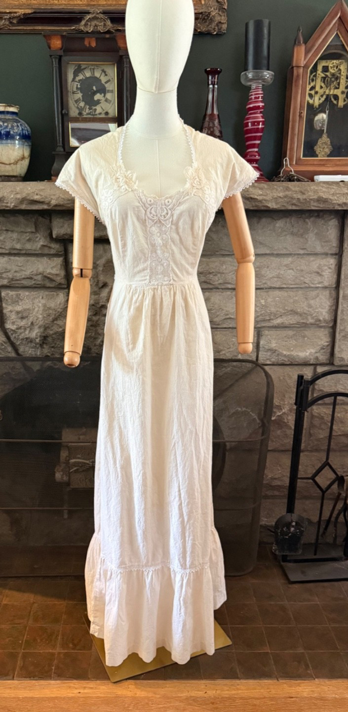 Vintage 1970&rsquo;s Young Edwardian Beautiful Summer Maxi Dress XS / SM