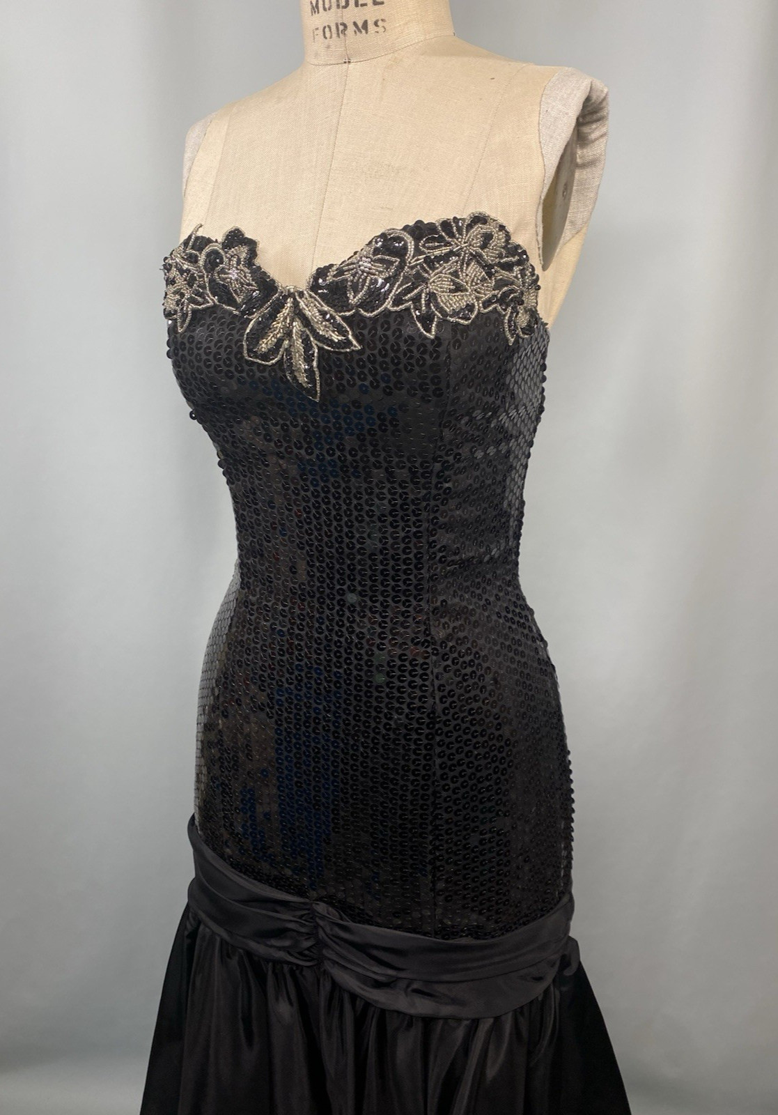 Vintage Dress SIZE EXTRA SMALL black sequin beaded NADINE sheath mermaid 80s 90s