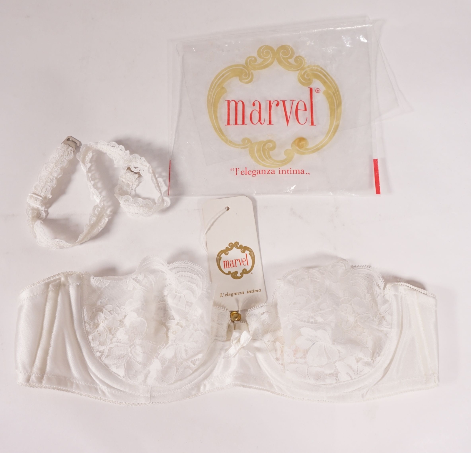 True Vintage Marvel Italy Women&rsquo;s Sexy Halter Bra White Size 40 w/ Original Box