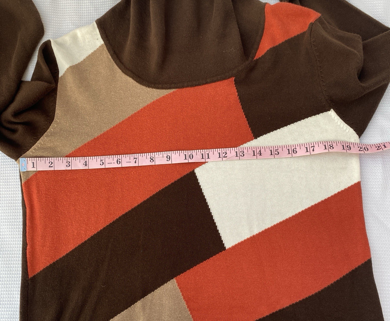 Vintage Color block Turtleneck Knit With Brown And Salmon Orange Pattern