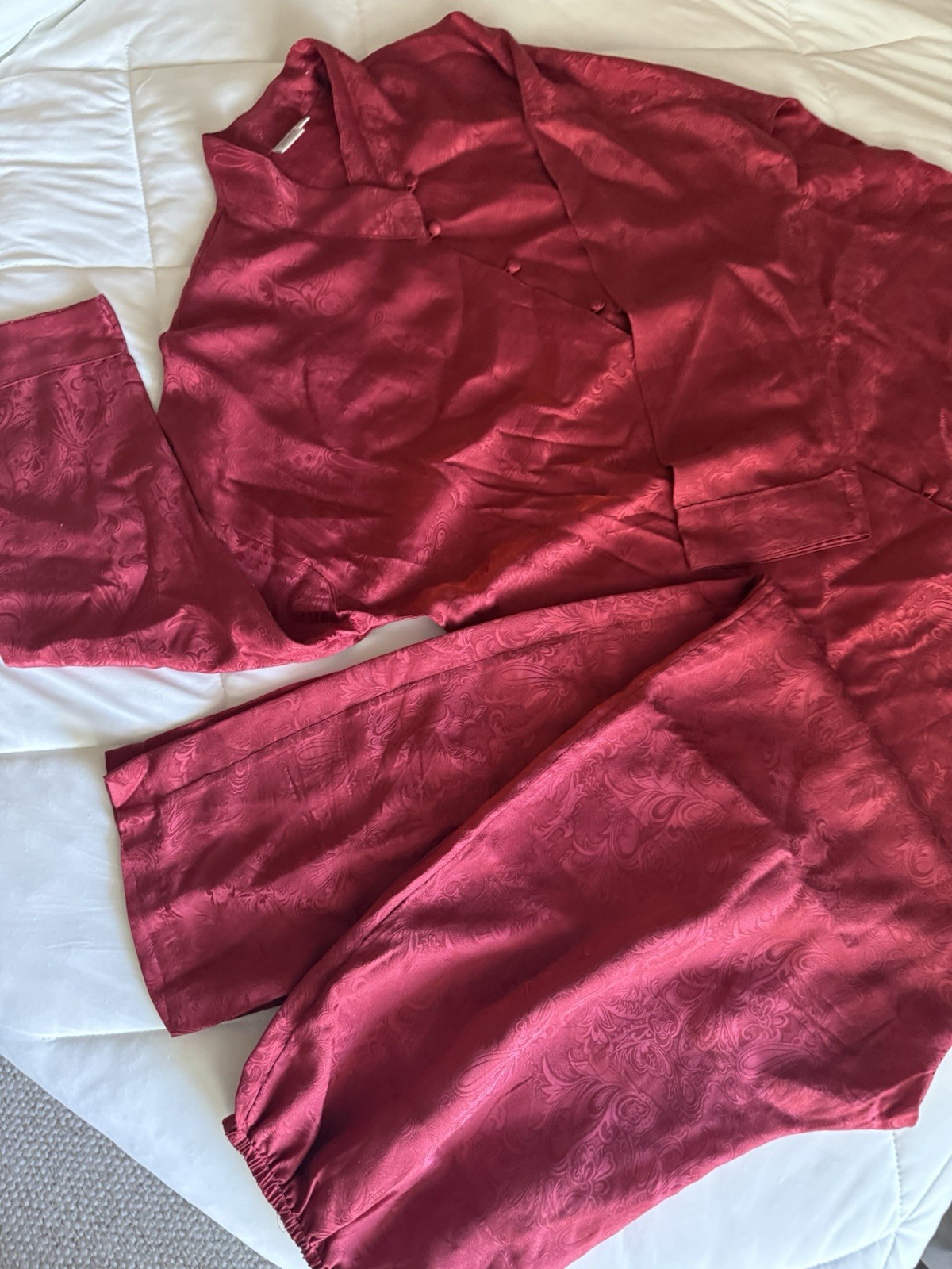 Vintage Oriental Silk Collection 100% Silk Pajamas Size Med Jacquard Red Buttons