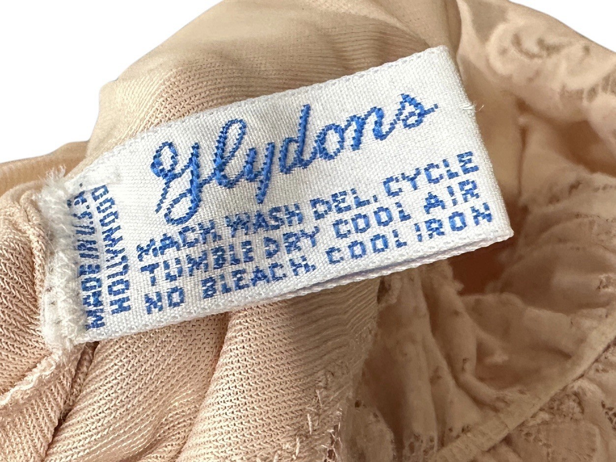 Exquisite Vintage Lydons Nude Nylon Lycra Lace Nightgown Slipdress – Medium 34