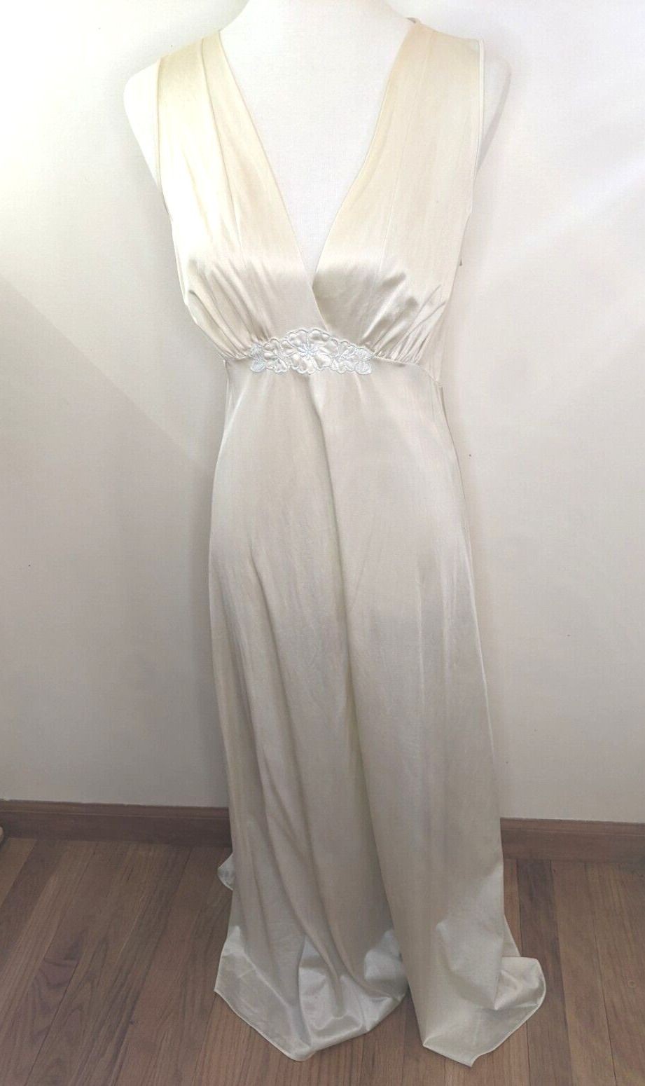 Satin NIGHTGOWN Size Medium Greek Goddess Pale Yellow Nylon with Bust Applique