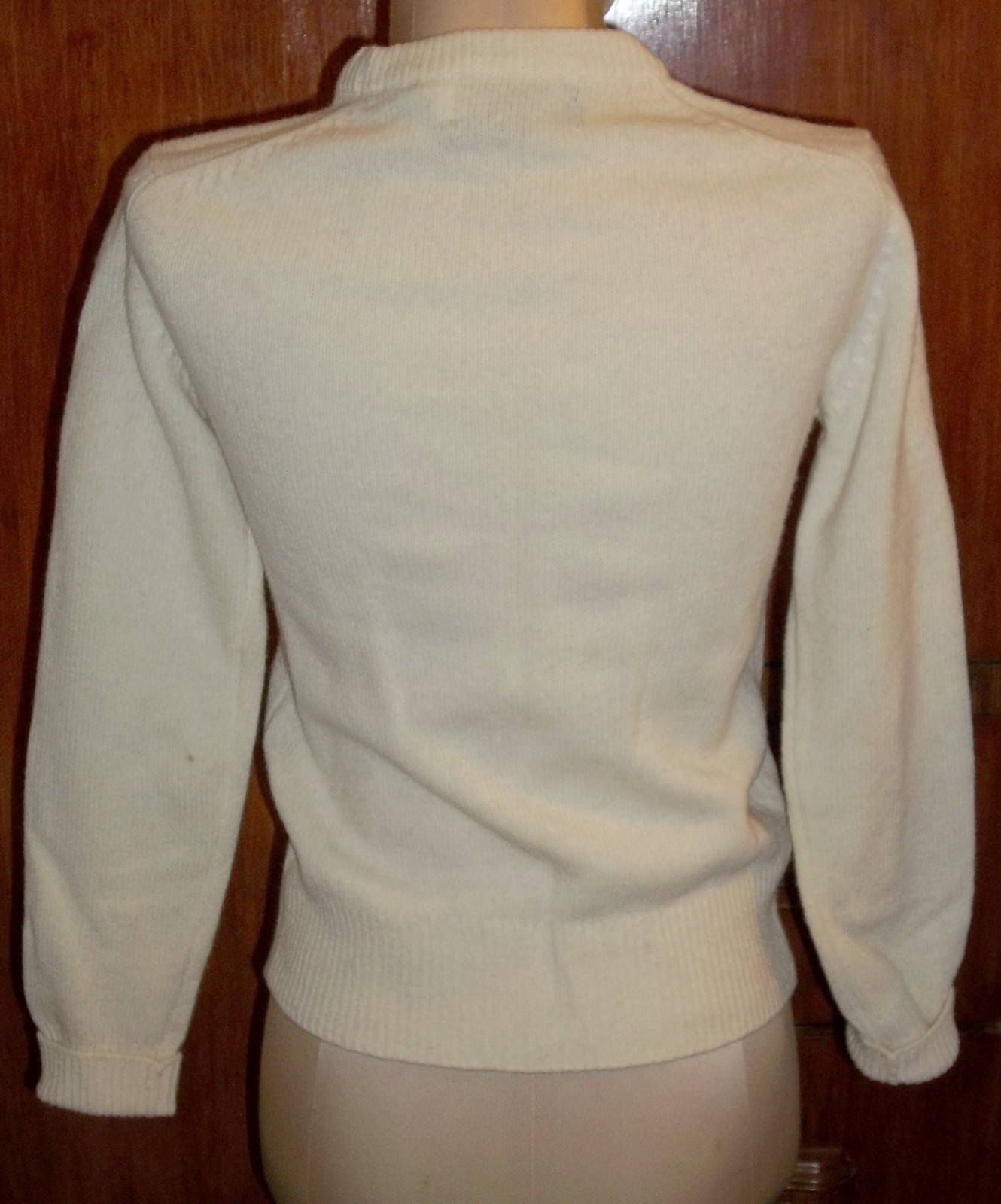 Vintage Scotsclan Bermuda 100% Lambswool Cream Color Pullover Sweater Top