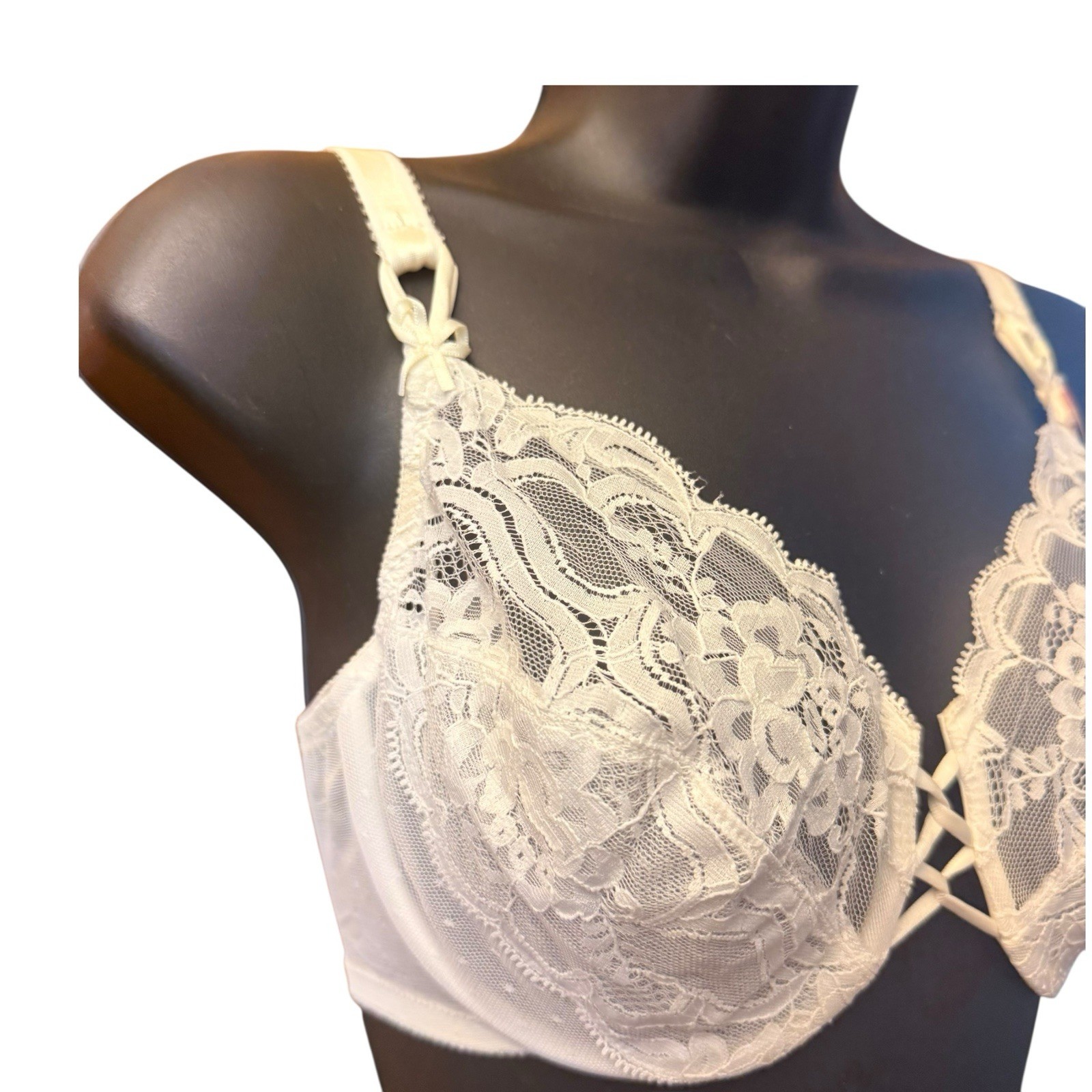Vintage Vanity Fair Bra 32D Sheer White Nylon Lace Floral Full Figure Underwire
