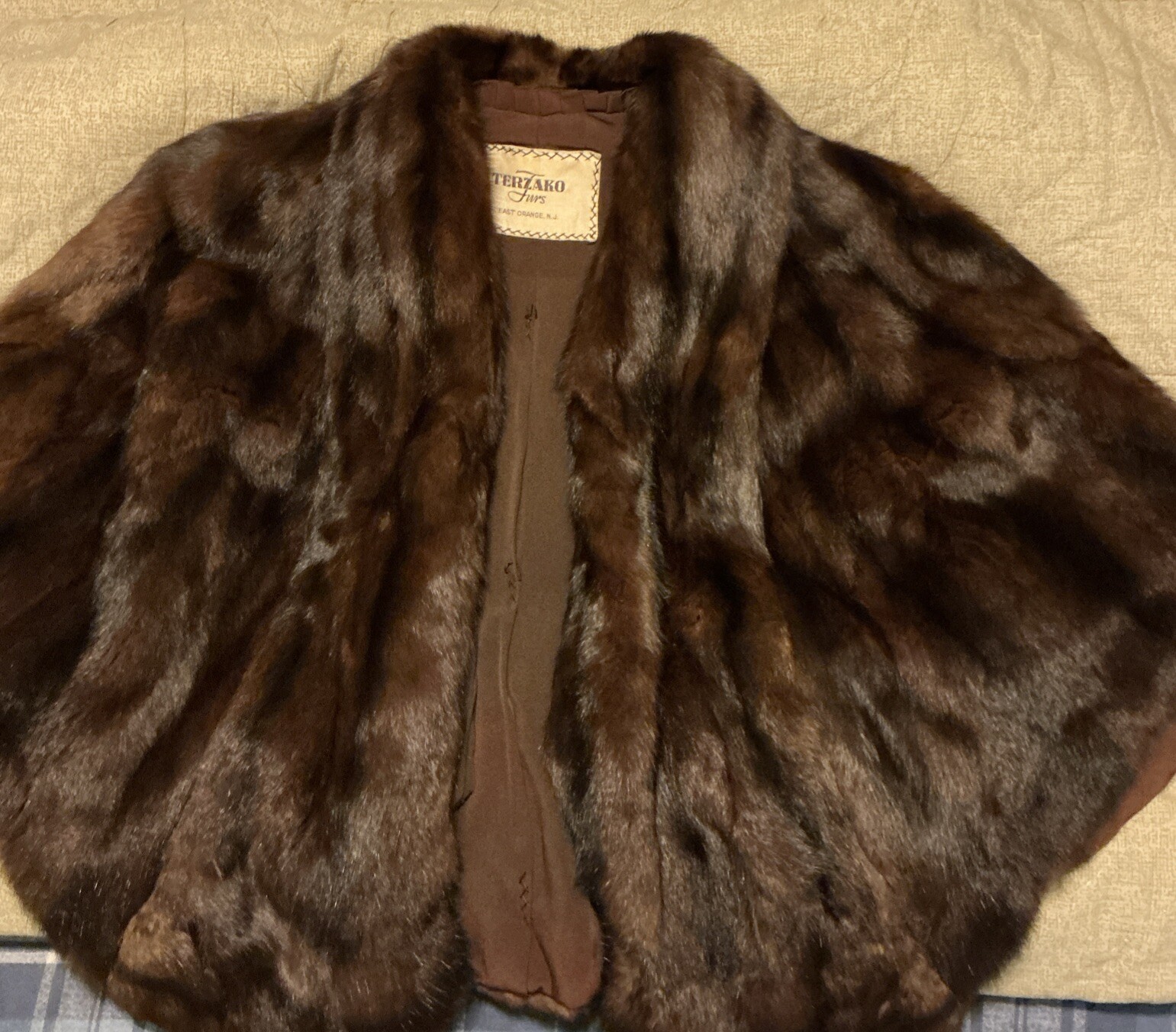 Vintage Lady’s Fur Wrap As Shown Read