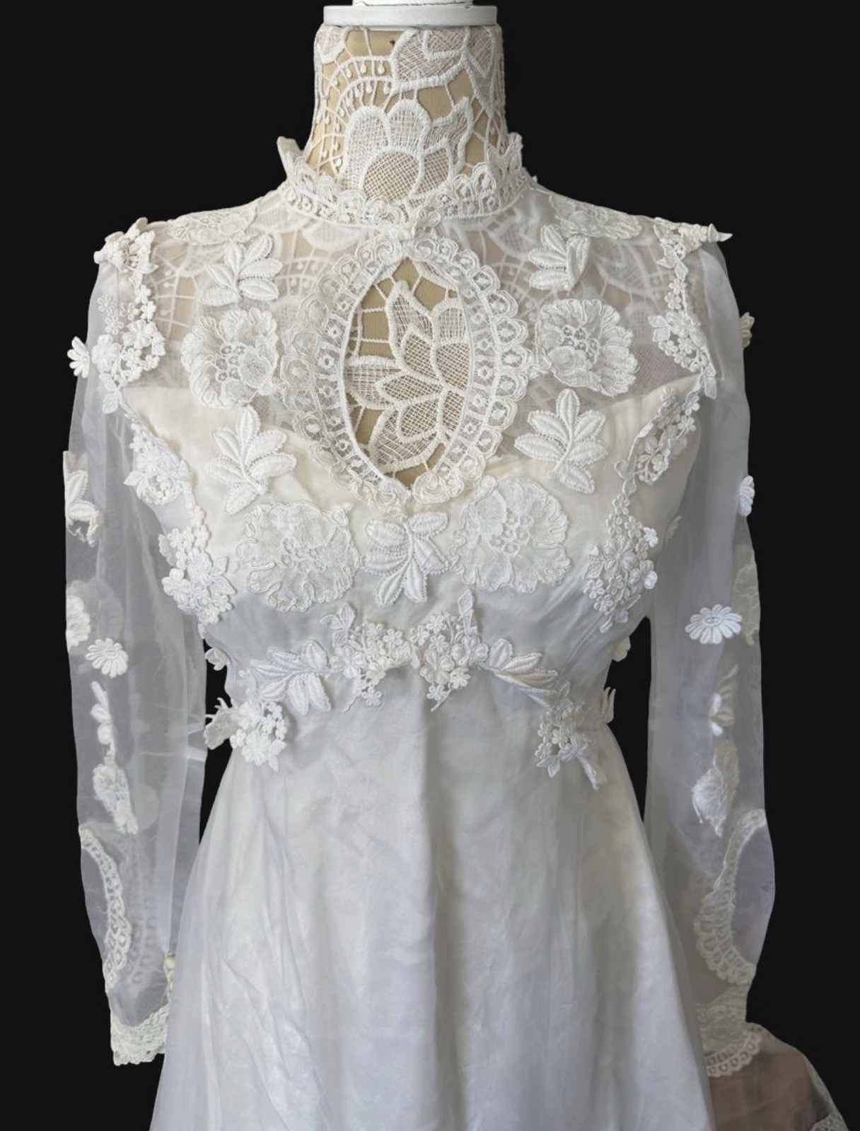 Vintage Wedding Dress With Train