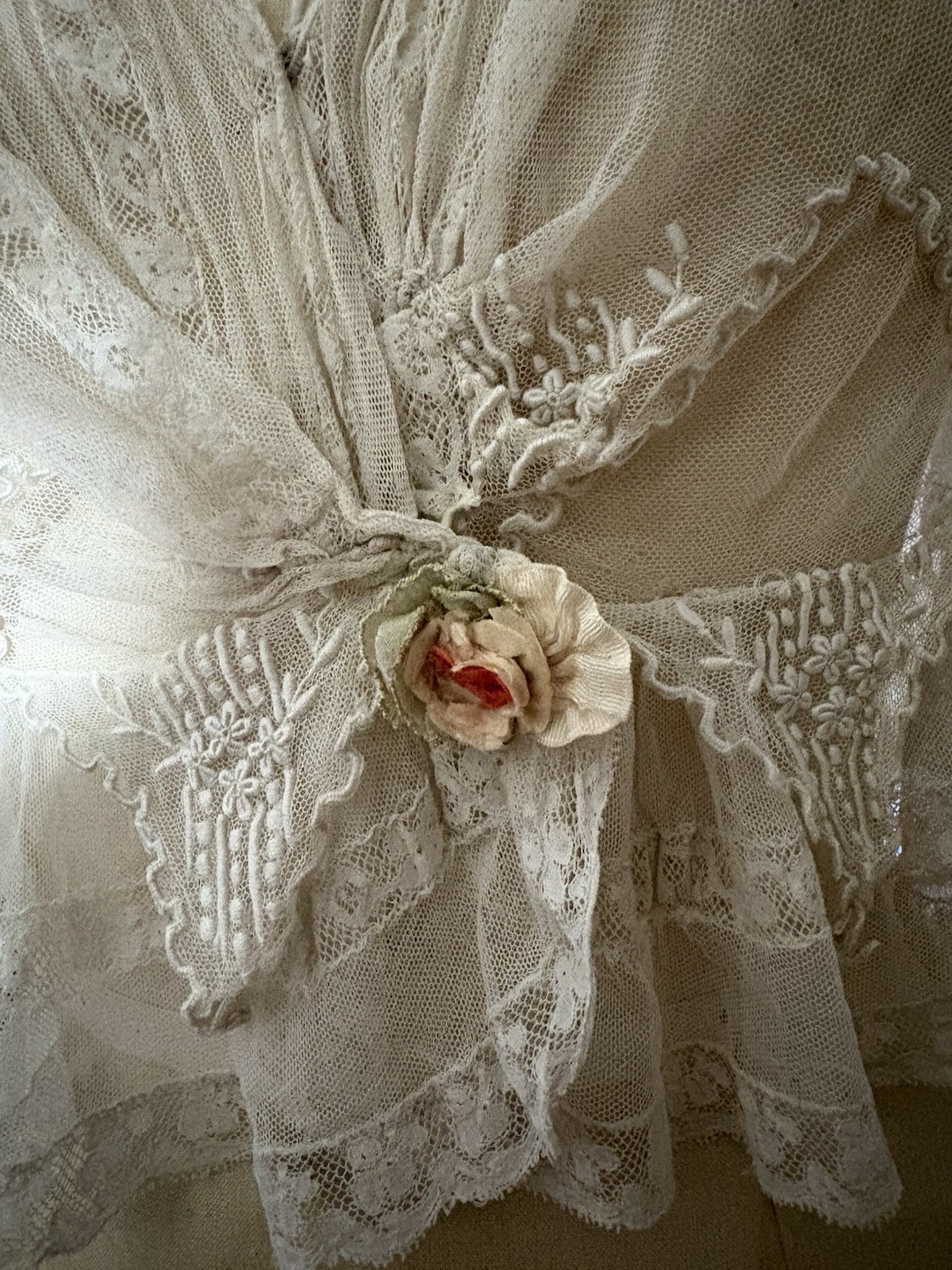 Antique Victorian Edwardian 1900s lace embroidery dress cape