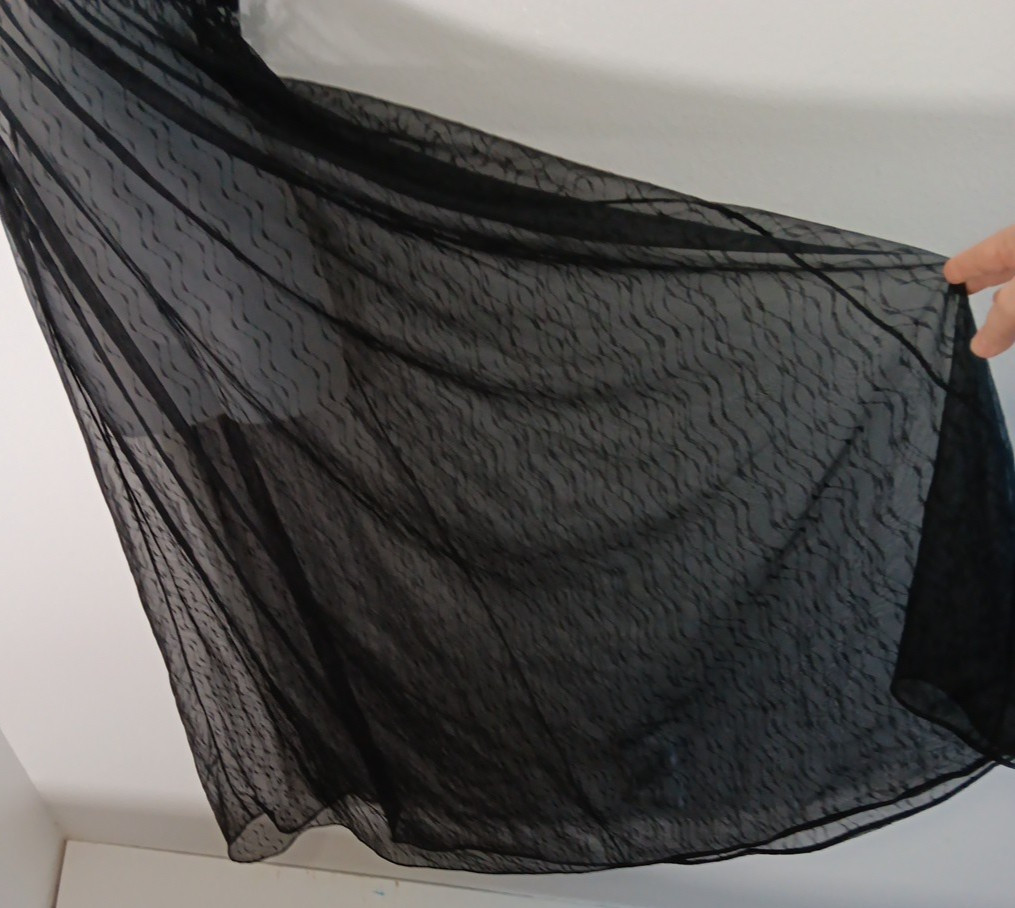 VINTAGE GOWN Negligee Medium BLACK SHEER 100% NYLON LACE VAL MODE NICE SWEEP