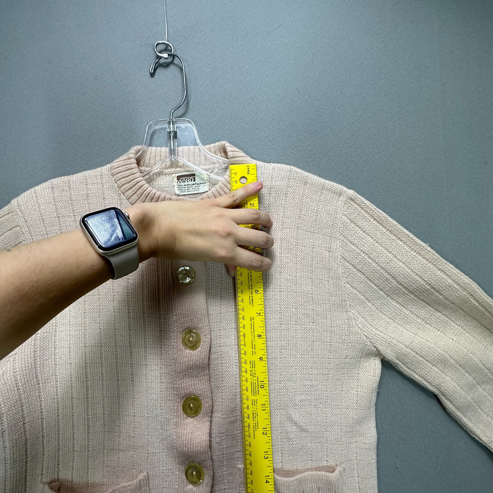 Vintage Solid Beige Oatmeal Cardigan Sweater S/M Montgomery Ward 70s Pockets
