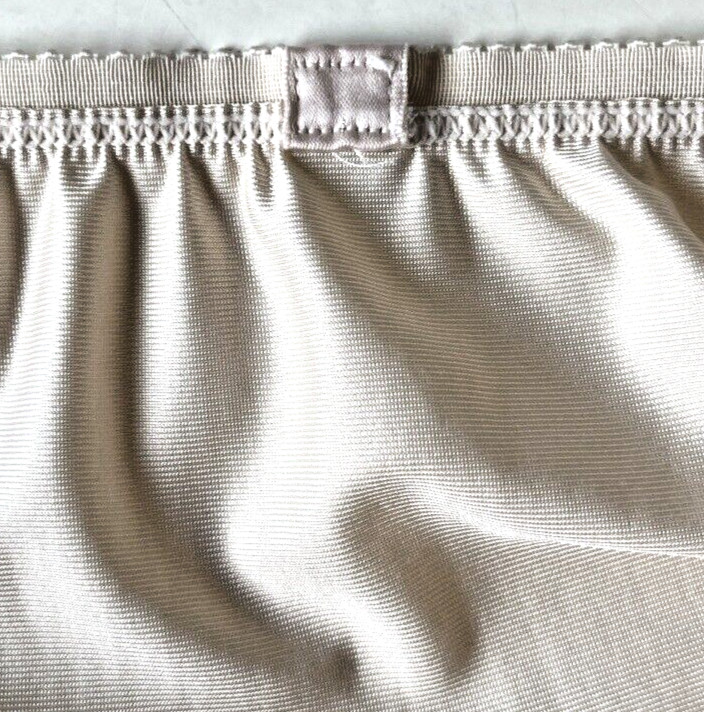Vintage Shadowline Nude Half Slip Nylon Wide Lace Hem Satin Tab Sz Medium Tall