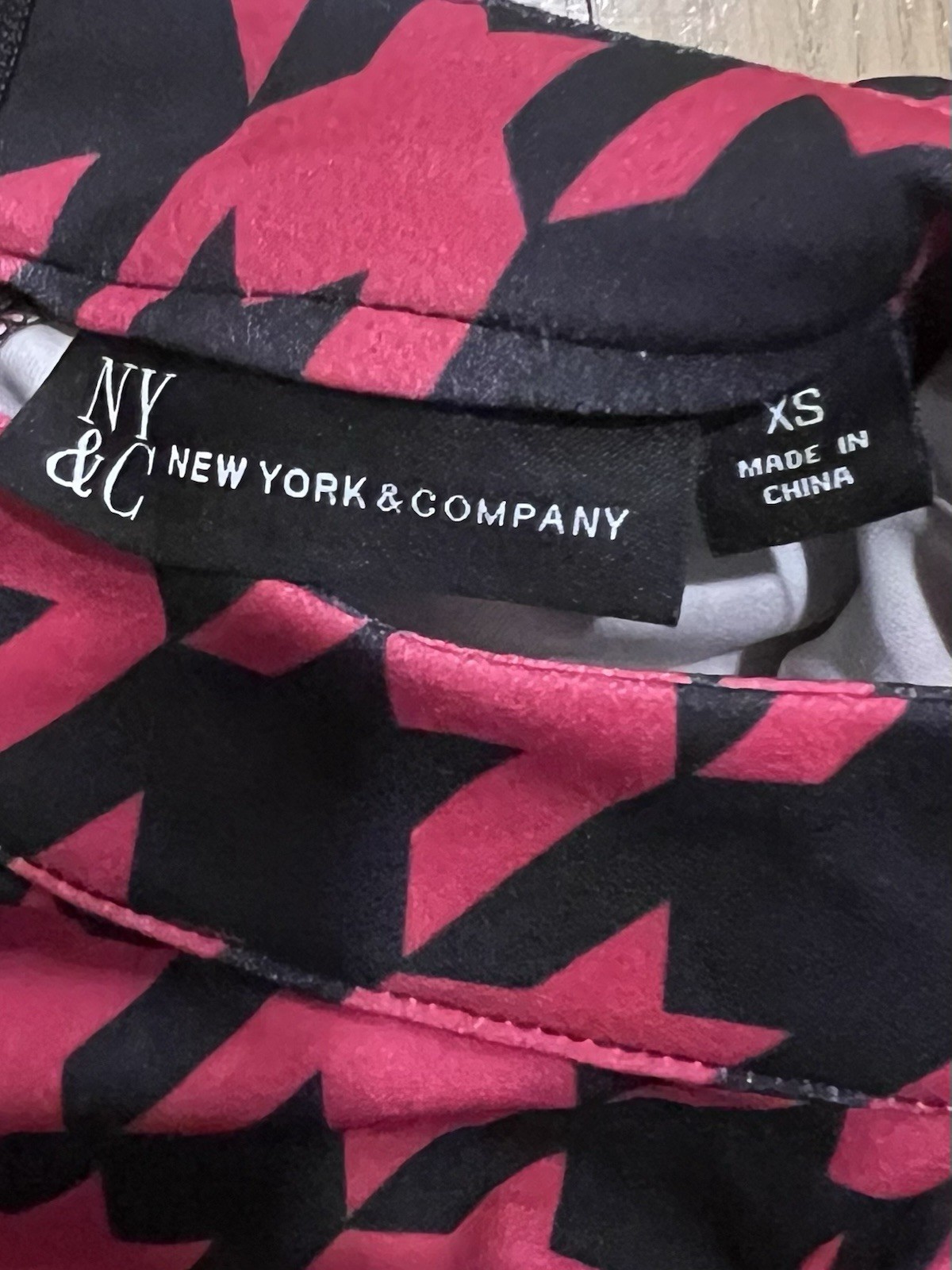 VTG NWT 80/90s Shaping Dress Shoulder Bow Geo Print Dark Pink/ Blk Cute! Sz XS