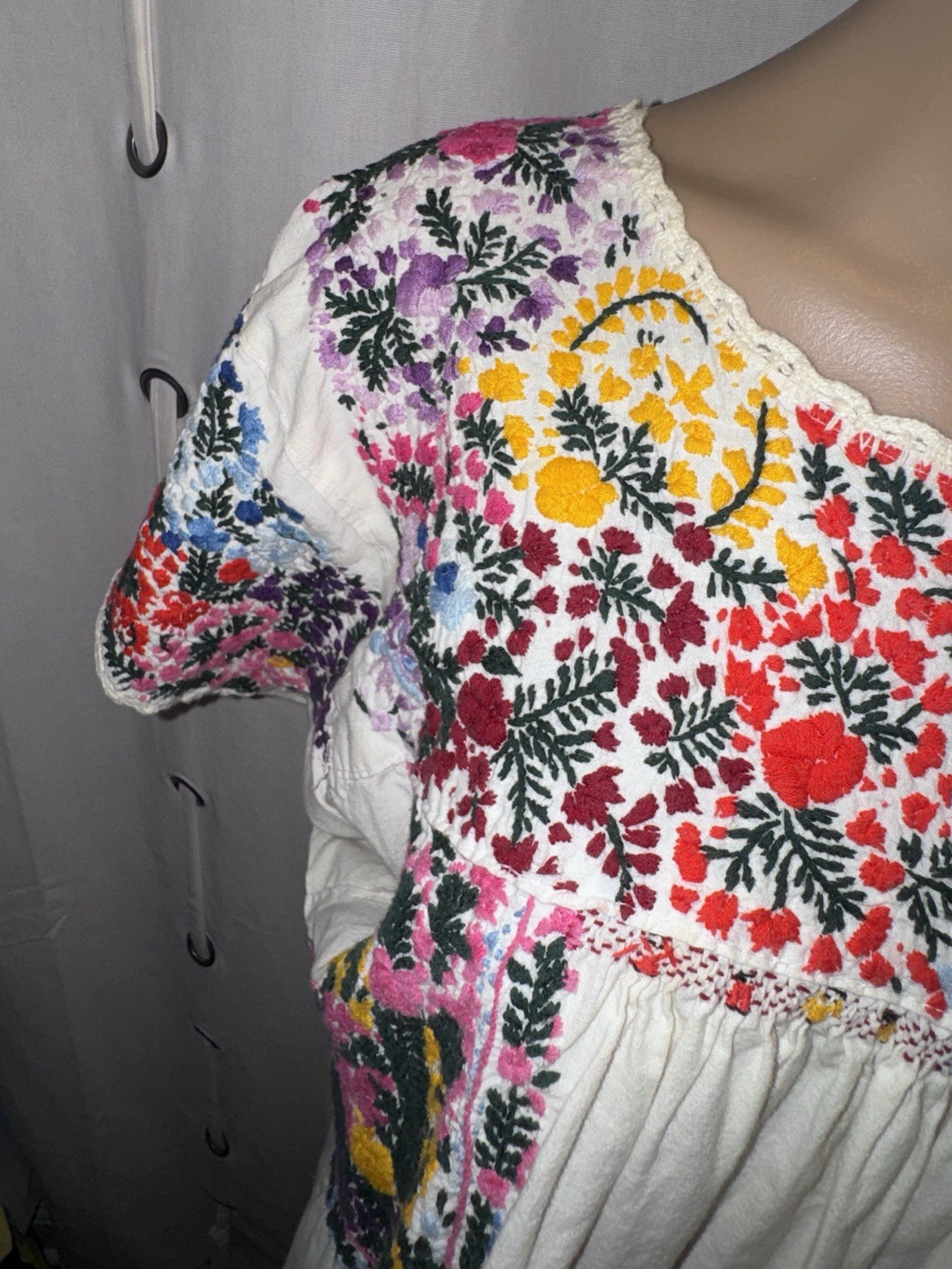 Vintage Oaxacan Mexican 70&rsquo;s Long Dress Off White Cotton Embroidered Floral Sz L