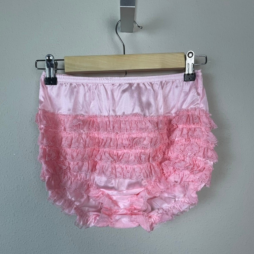 Malco Modes Ruffle Undies Womens 12 Pink Coquette Vintage Lace Bloomers USA