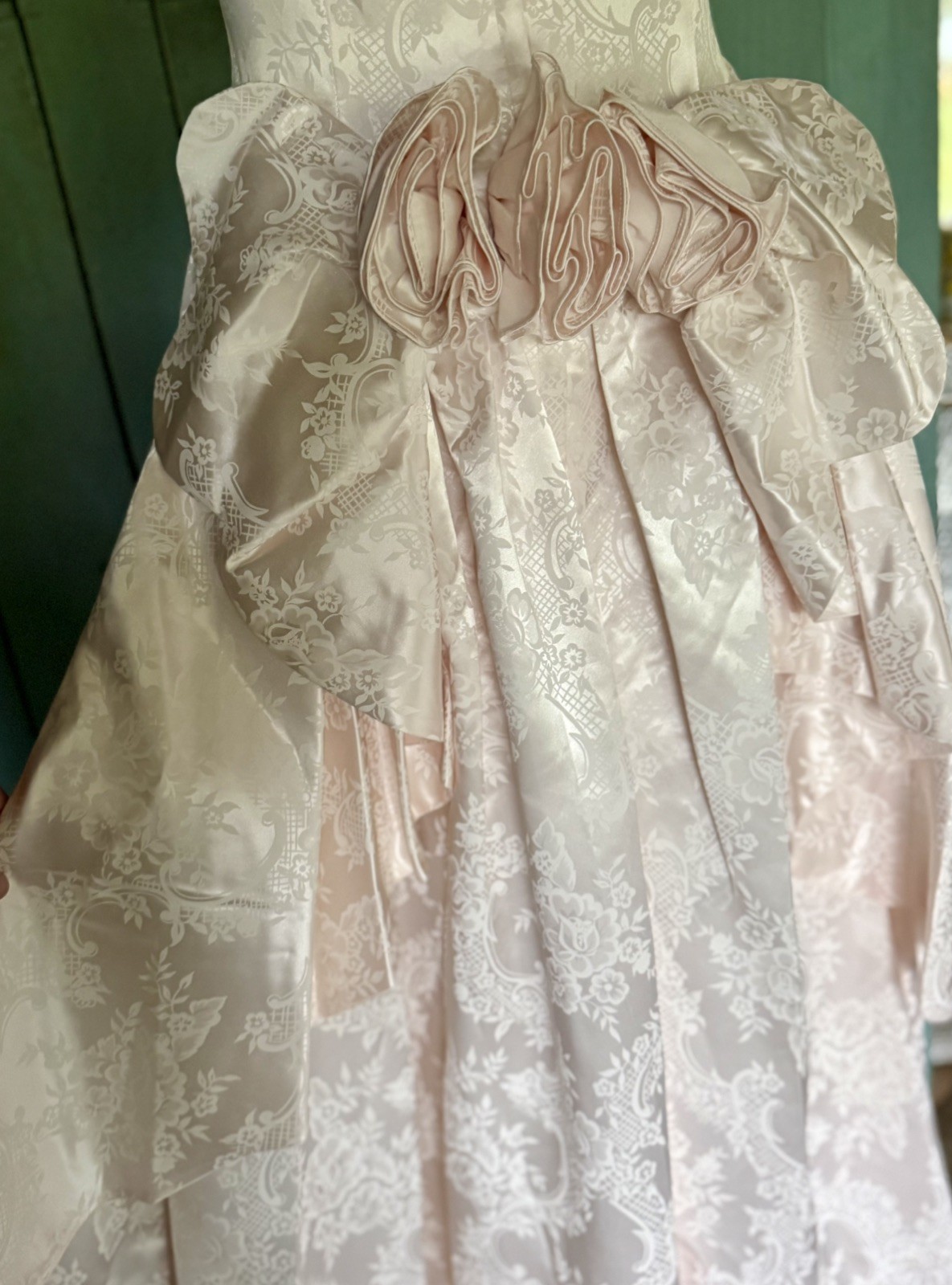 Basque Waist Gown WEDDING Princess Formal Satin Brocade Blush Bustle Roses M+