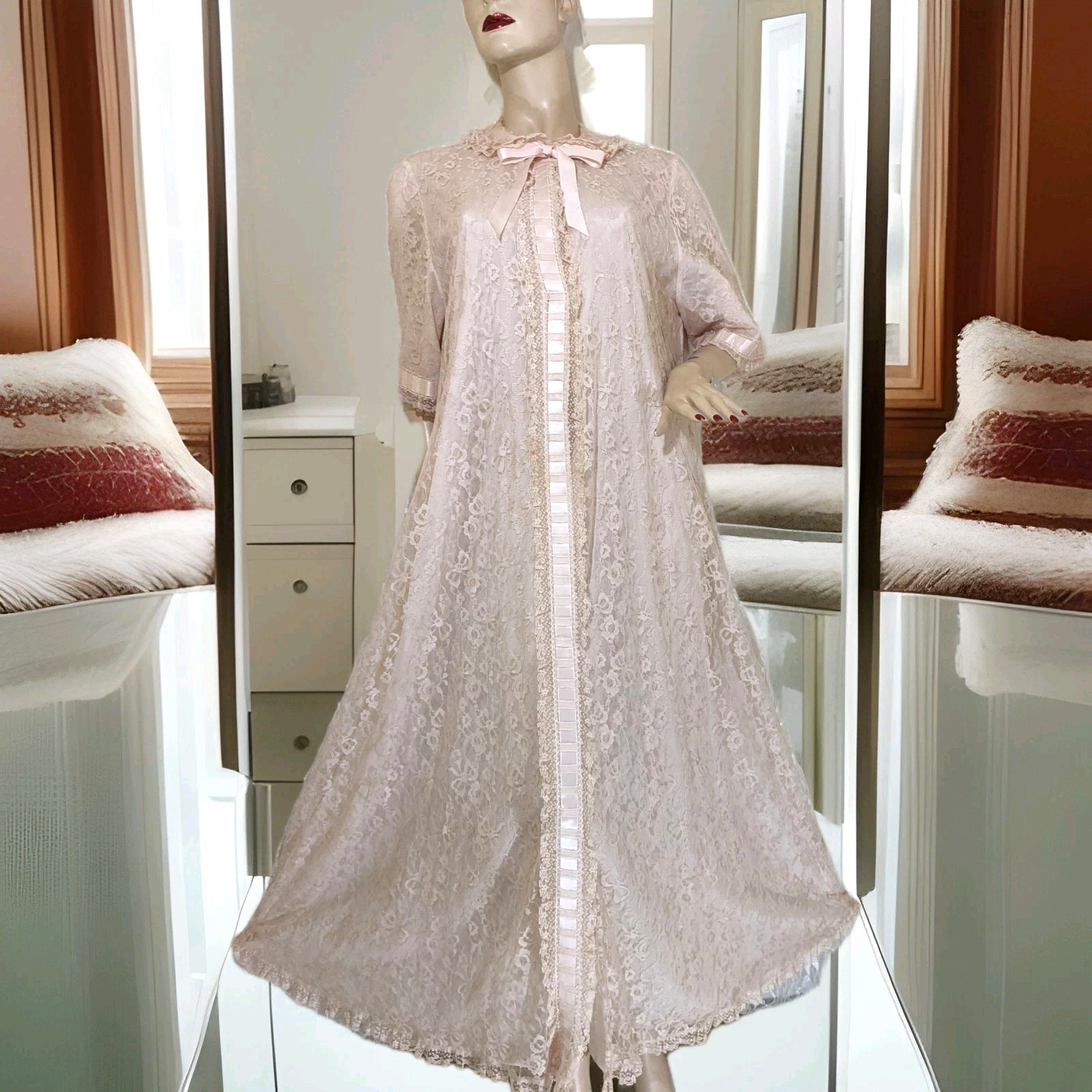 Vintage Odette Barsa Lined Pink Lace Overlay Lingerie Long Dressing Gown Robe L