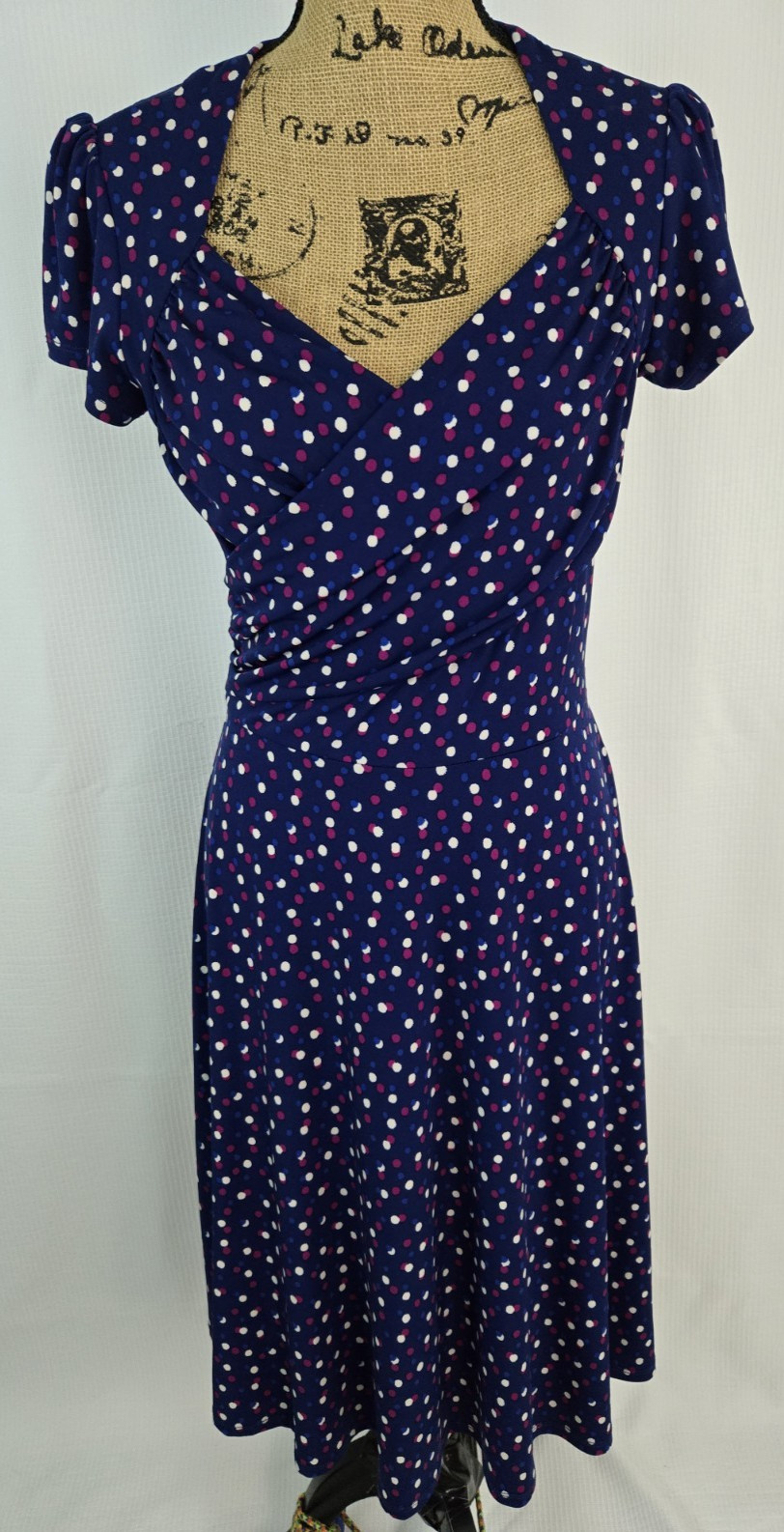 Vintage Leota women&rsquo;s pullover spotted design Stretch fitted dress medium