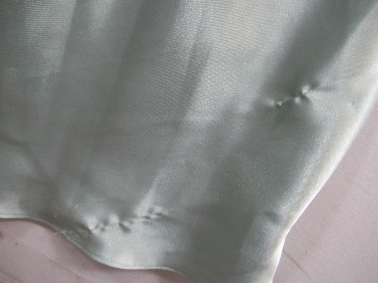 Vtg Delicate Treasures Shiny Satin Nightgown Plus Size 2X Sleeveless Feminine