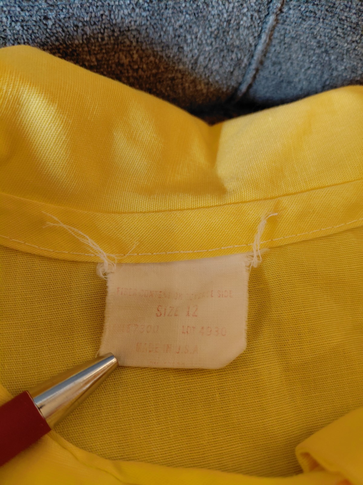Vintage 1970s Yellow Cotton House Dress Bright Flower Embroidered Size Large