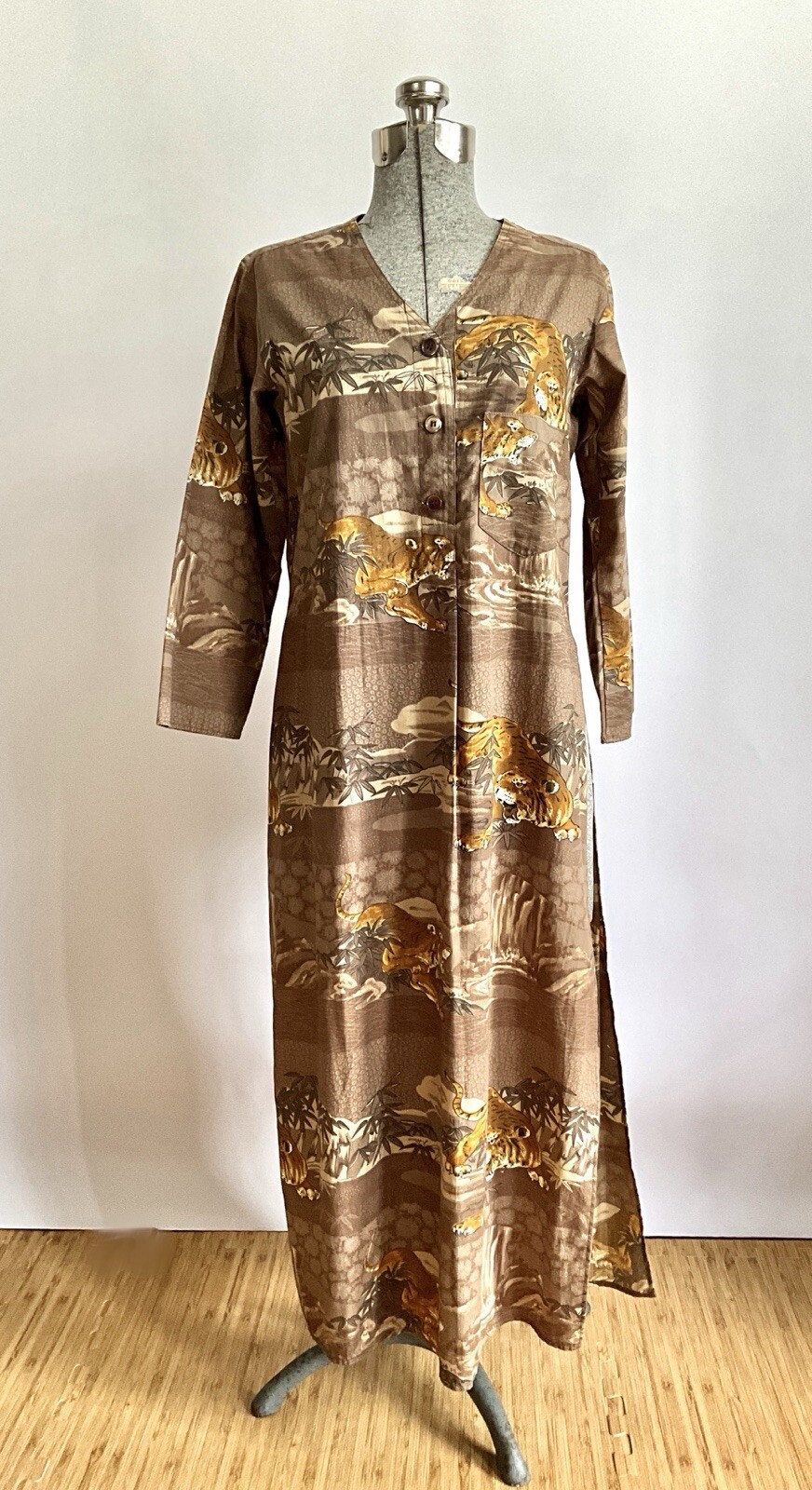Vintage 1970&rsquo;s Kenzo Crouching Tiger Print Long Cotton Tabard