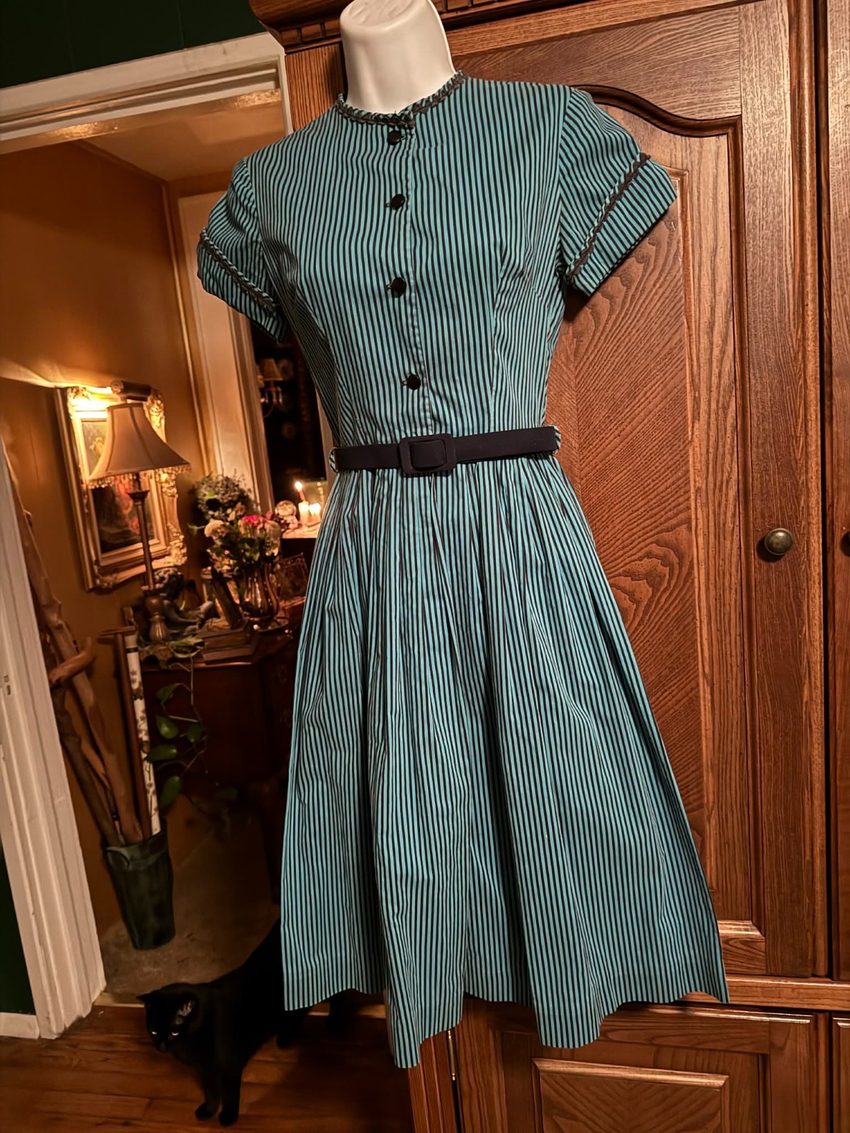 VINTAGE 50,s, 60,s MODE O&rsquo;DAY SHIRT DRESS IN TURQUOISE W/ BLACK STRIPES,TRIM.
