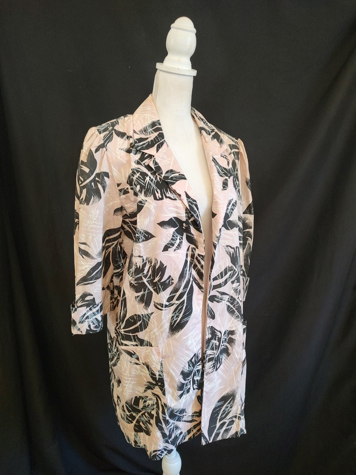 80&rsquo;s Vintage Miss Dorby Jacket Blazer Open Front Pink & Black Palm Floral Sz 14