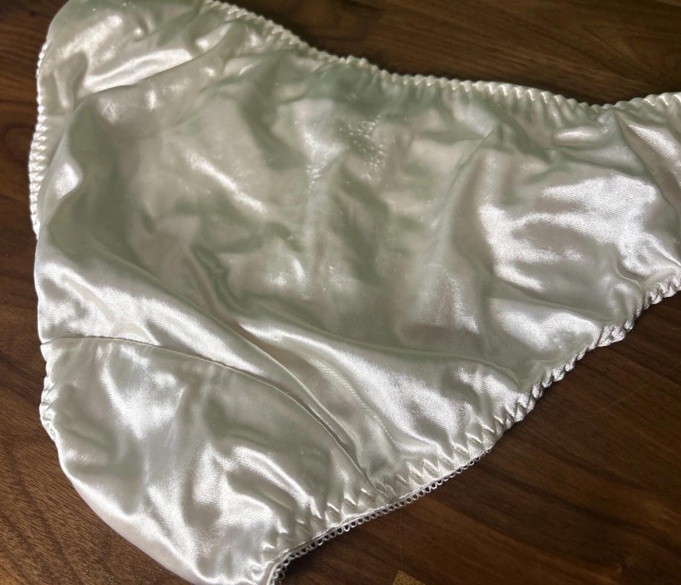 Vtg Maidenform Satin Rendezvous Bikini Panties Medium White Second Skin Shiny
