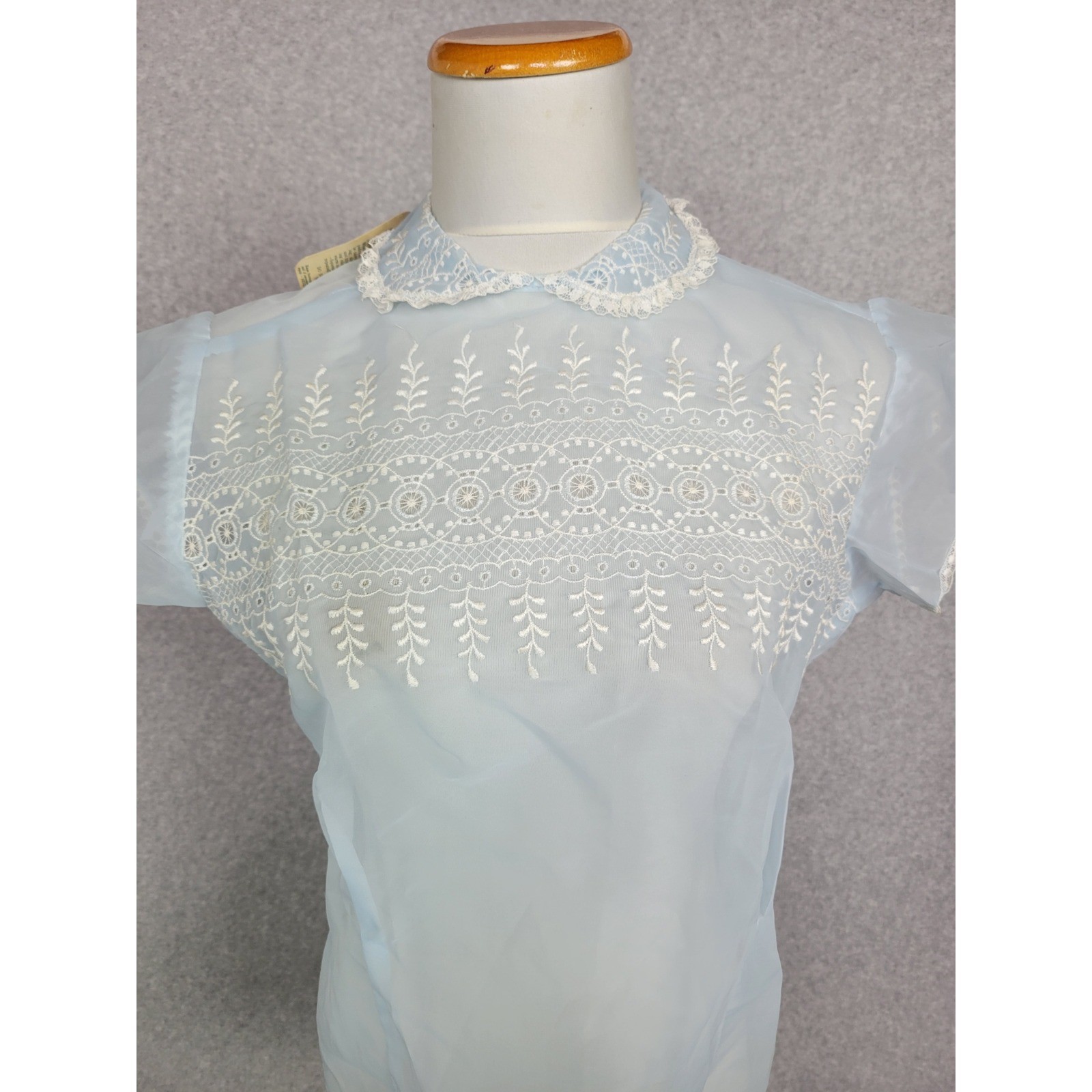 Vintage Kay Lord Blue Sheer Nylon Embroidered Lace Peter Pan Blouse Size 38 NWT