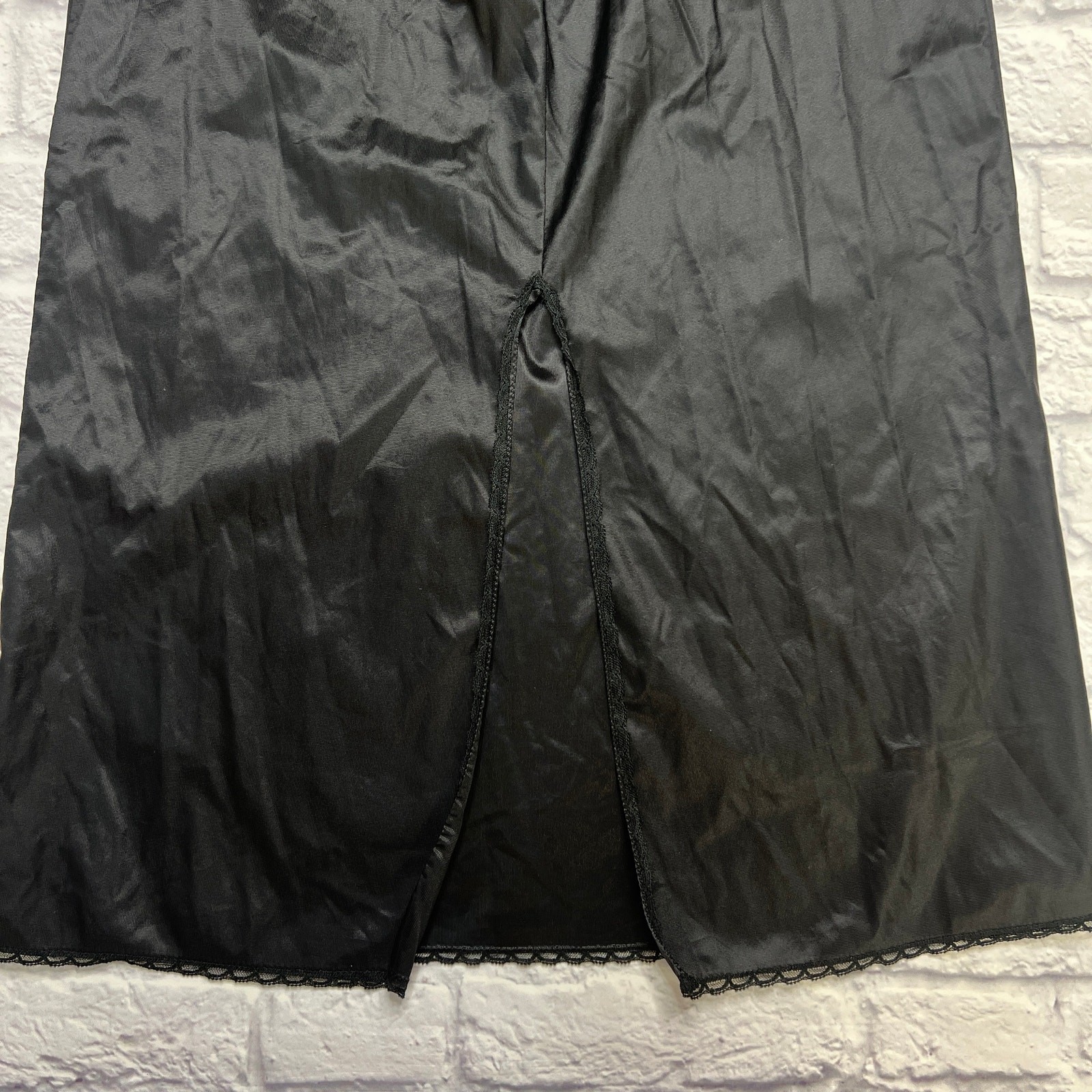 Vintage Vassarette Black Half Slip Long Lace Trim Size M Pillow Tab Skirt