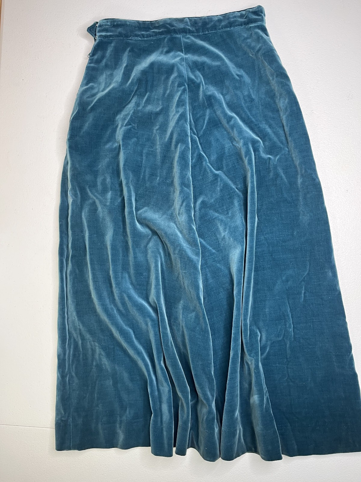 vintage velvet skirt suit matching blazer and skirt 1940/50