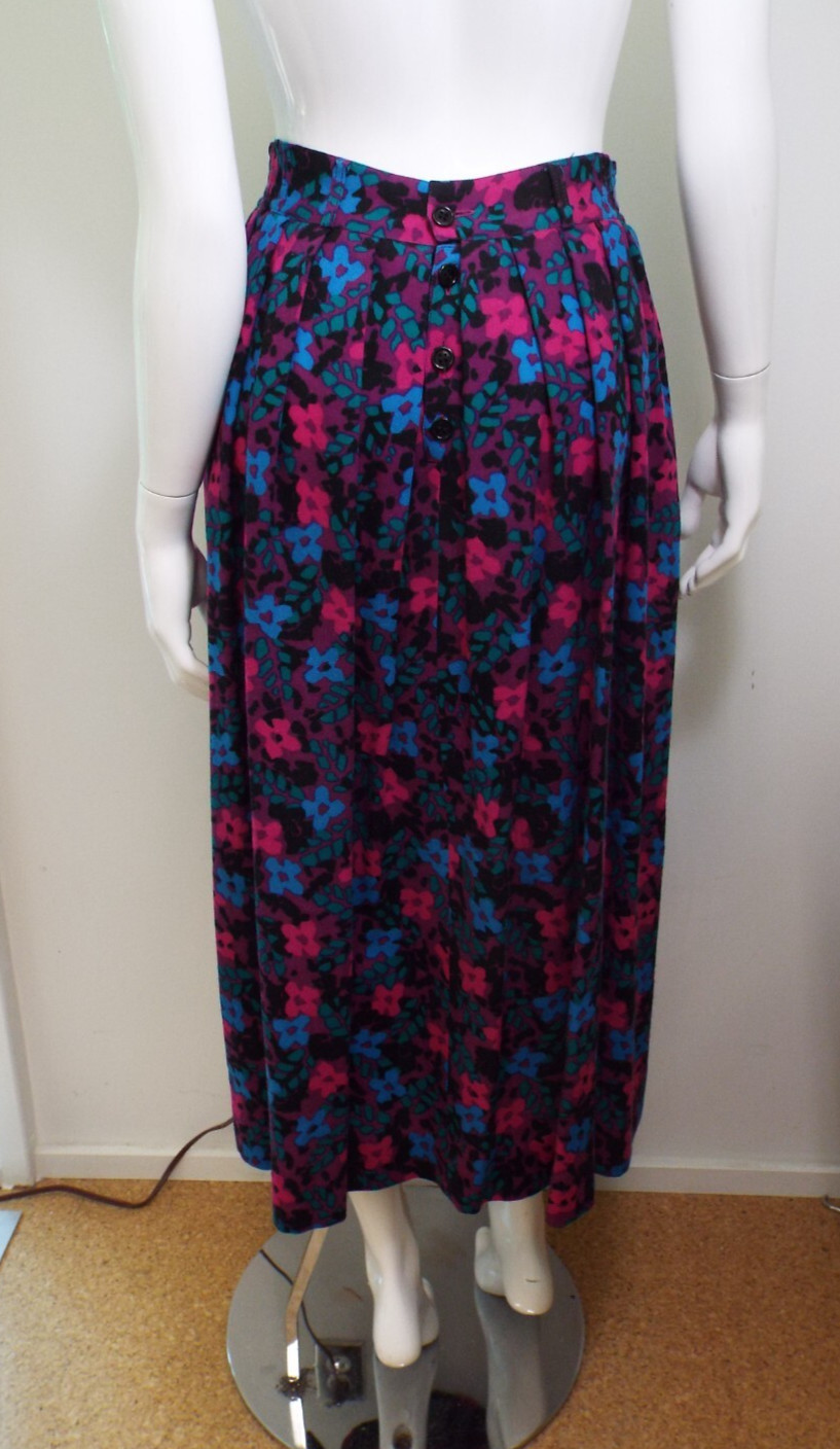 Vintage 1980 GUY LAROCHE Boutique Wool Skirt Suit Quilted Jacket 40 PARIS Floral