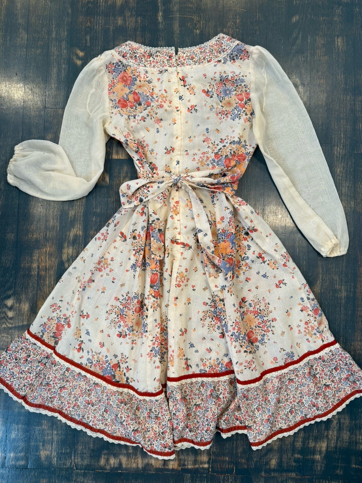 Beautiful 1970s Vintage Prairie Hippie Bohemian Summer Dress S/M Floral