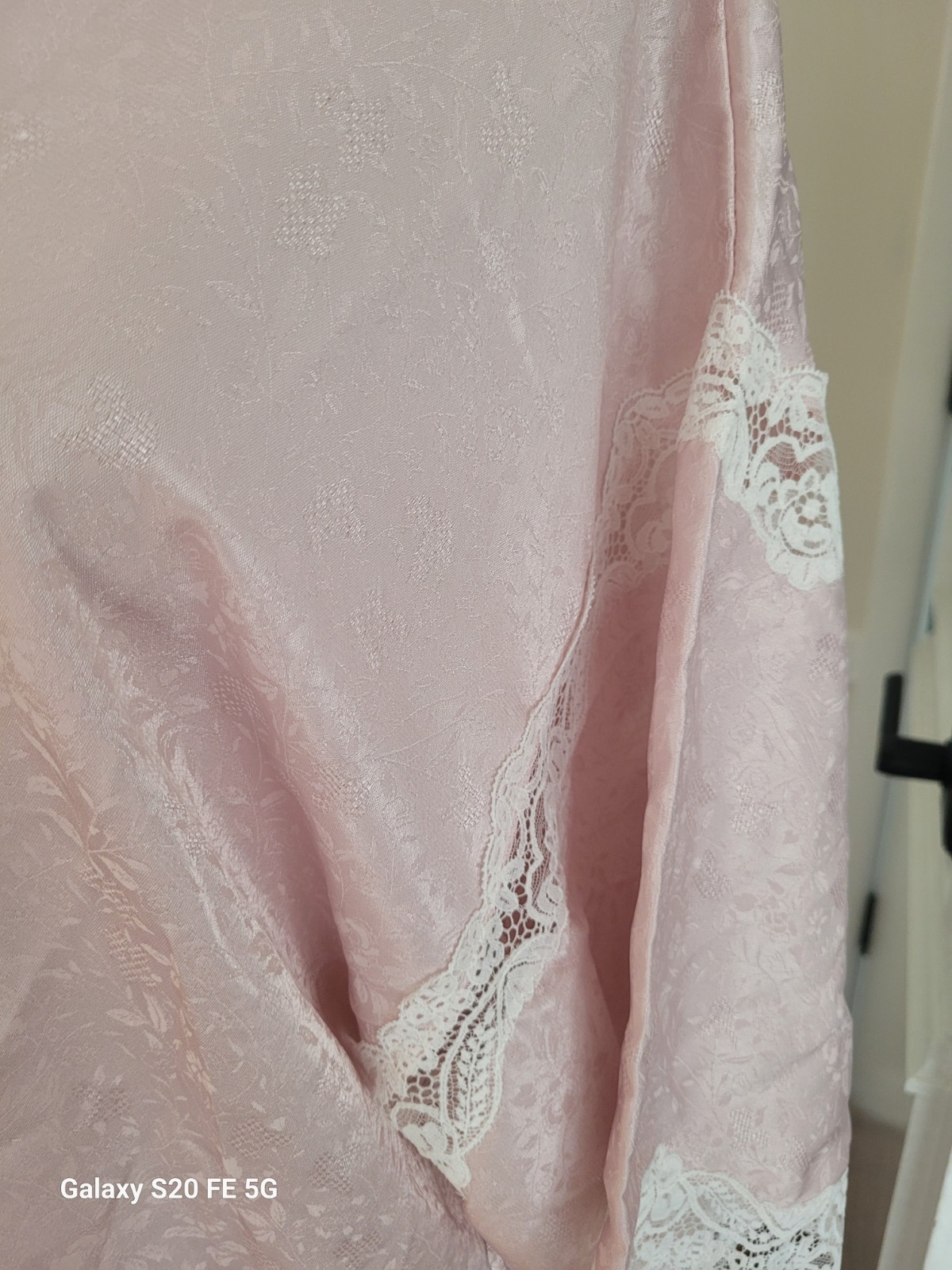vtg 1980s NWT Christian Dior Pink Satin Feel Jacquard Robe with Lace Details