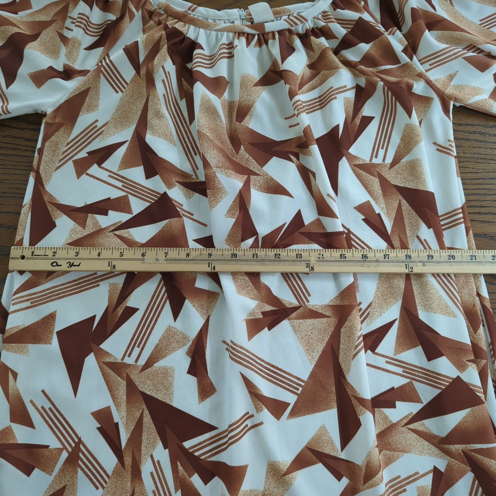 Vintage bat sleeve brown white geometric Comfy pockets oversized Muumuu dress S