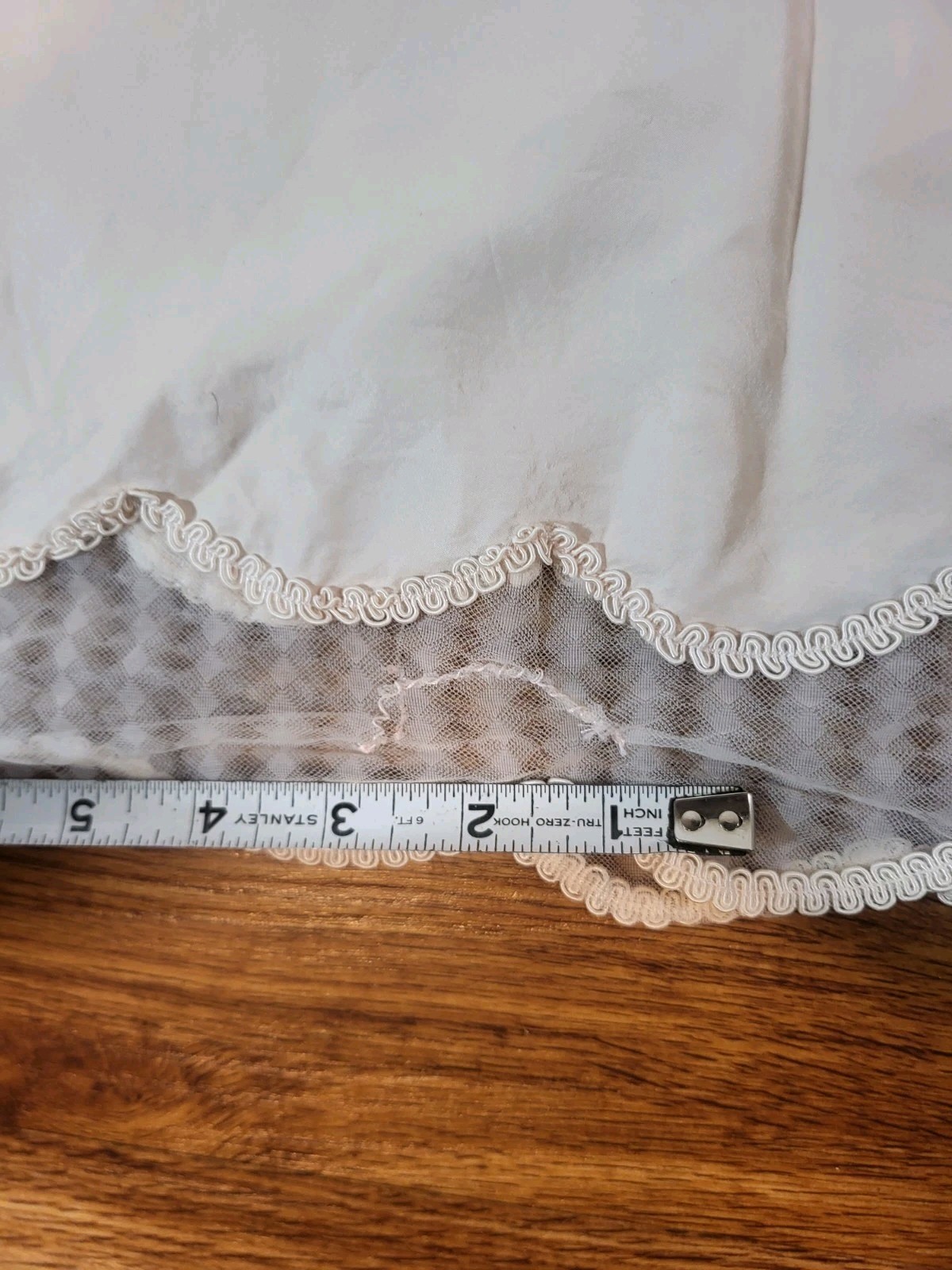 Vintage Seamprufe Blush Pink Size Small Half Slip Read