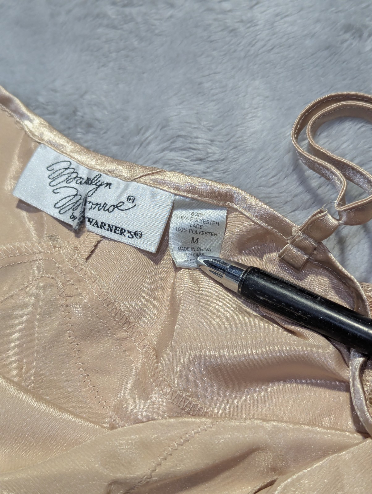 Marilyn Monroe by Warner&rsquo;s Beige Lace Slip Dress M Polyester 2087 48in