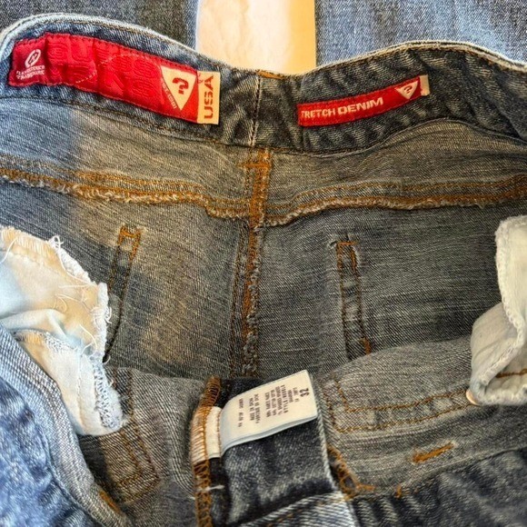 Guess Vintage bootcut jeans mid to low rise Size 32
