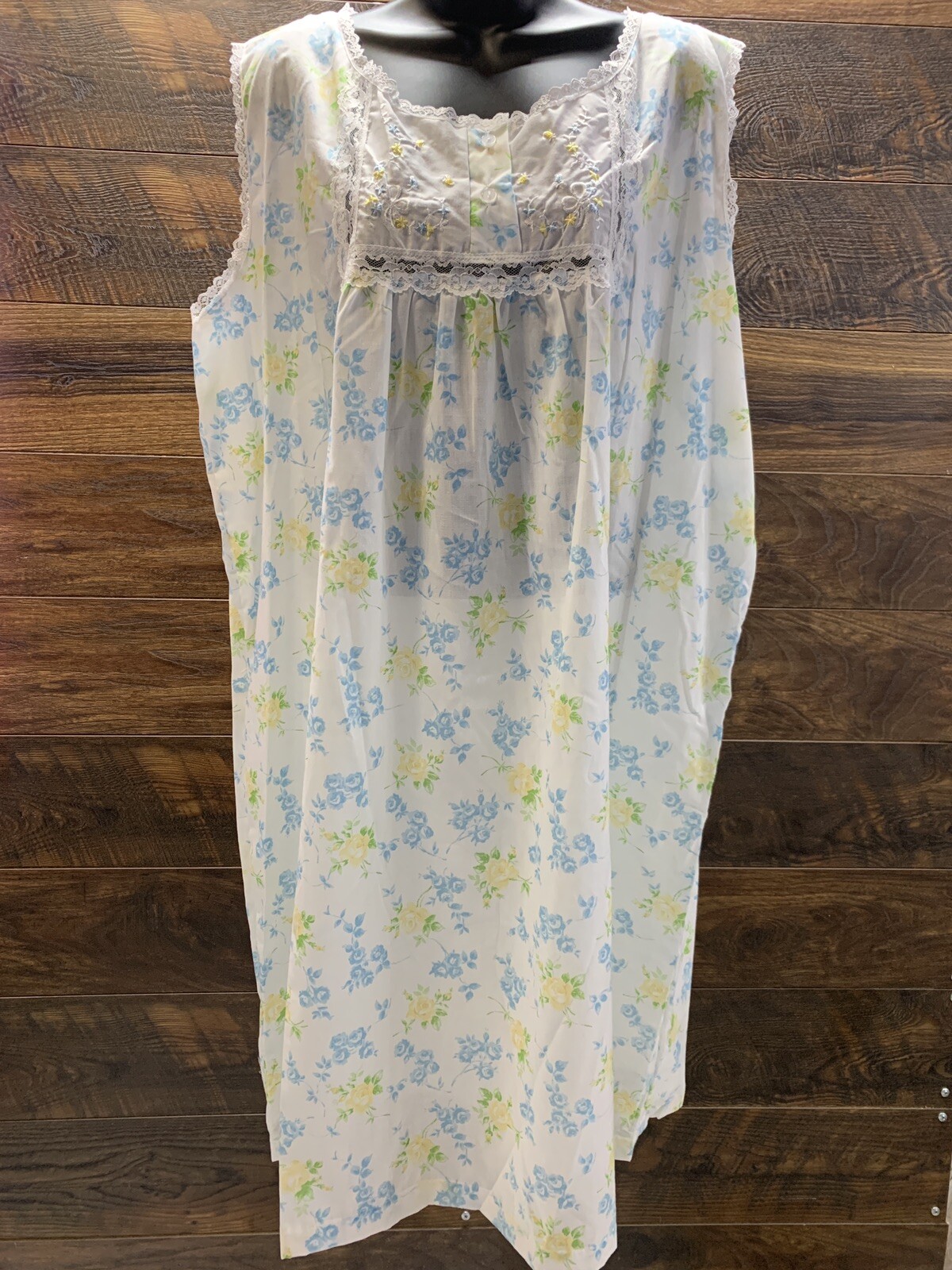 Carole Night Gown Women&rsquo;s XXXL Floral Print Lounger Lightweight Grannycore Smock