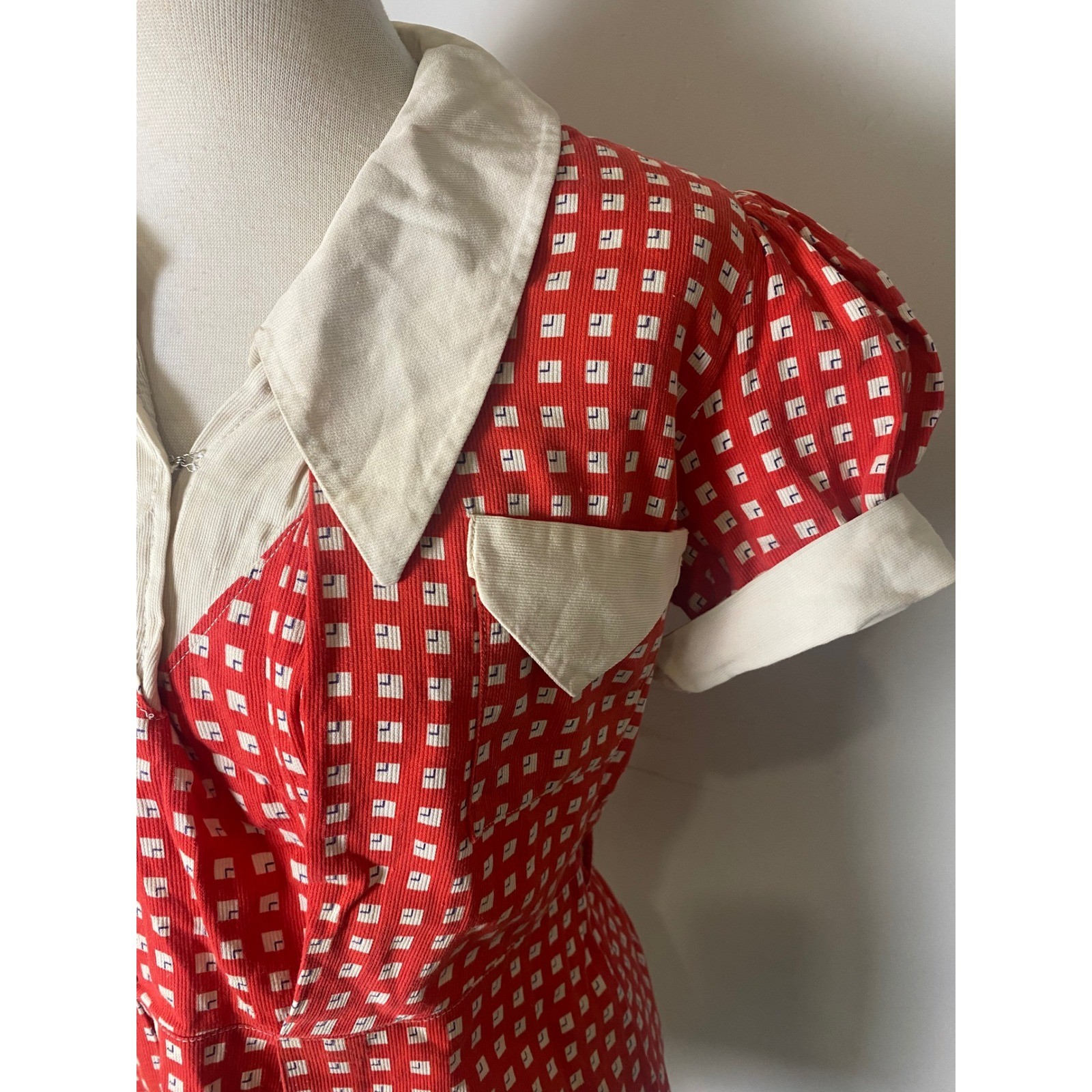 Vintage 1940s Red Geometric Print Blouse Puff Shoulder Top Retro M/L