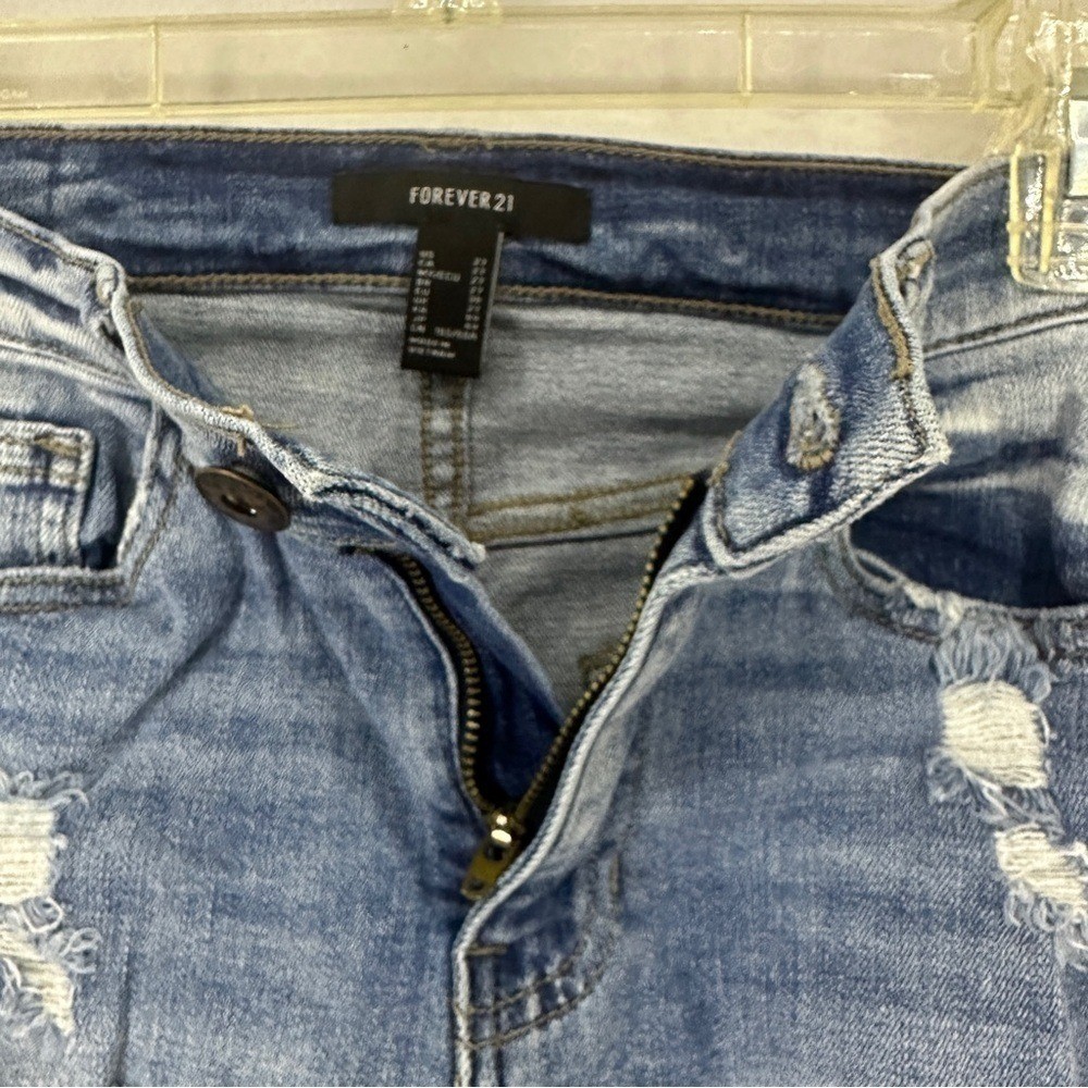 Forever 21 High Waisted Distressed Jean Shorts Womans 27 Medium Wash