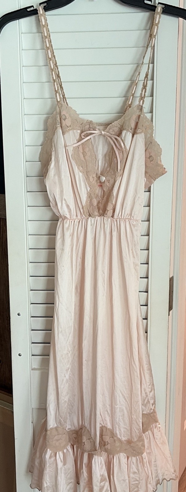 Beautiful Vintage 50’s Pink & Nude Lace Nightgown/Slip Size Small