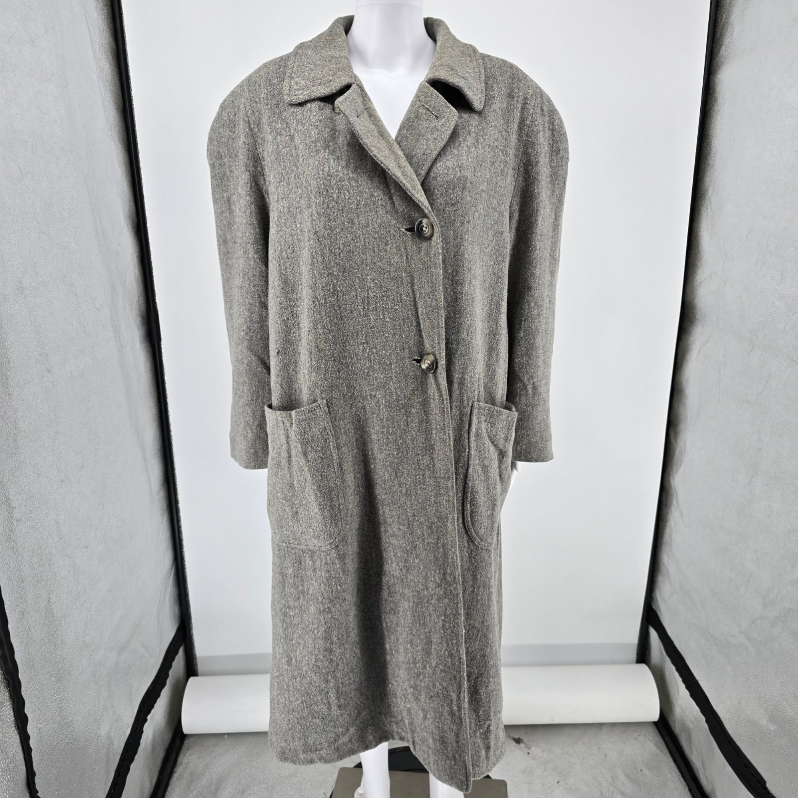 Distressed Vintage 1980s Alorna Petite Gray Wool Blend Long Coat (XXL/XXXL)