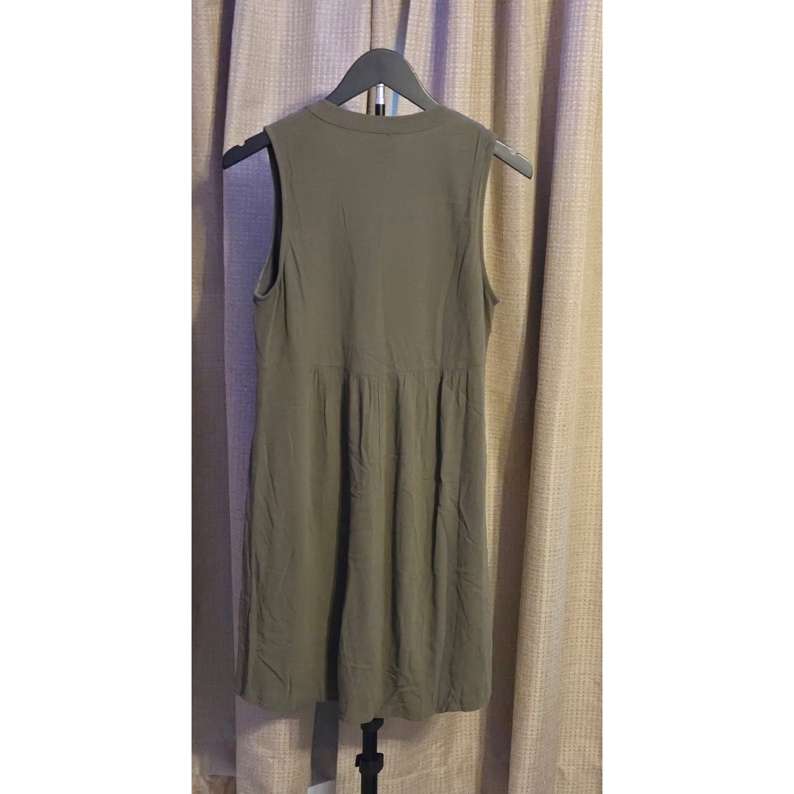 Old Navy Pintuck Pleating Sleeveless V-Neck Swing Dress Women&rsquo;s Size Small