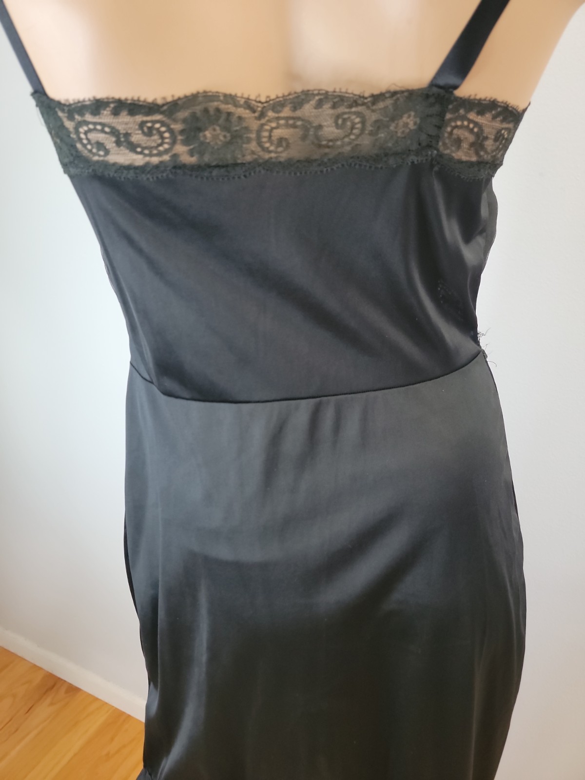 Vintage Charmode All Nylon Black Full Slip Pleat/Lace Det. Size 36 Tall