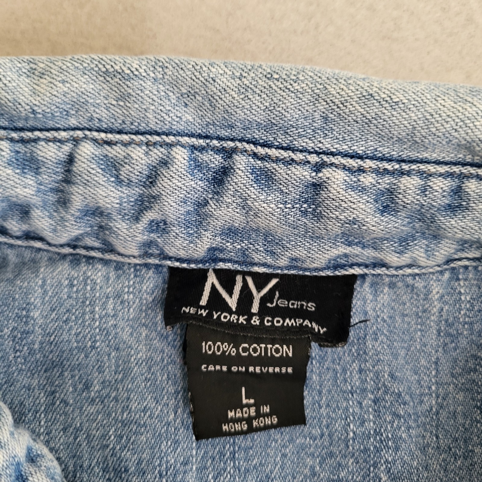 VTG Long Sleeve Snap Front Denim Chambray Shirt Women&rsquo;s L Distressed Hong Kong
